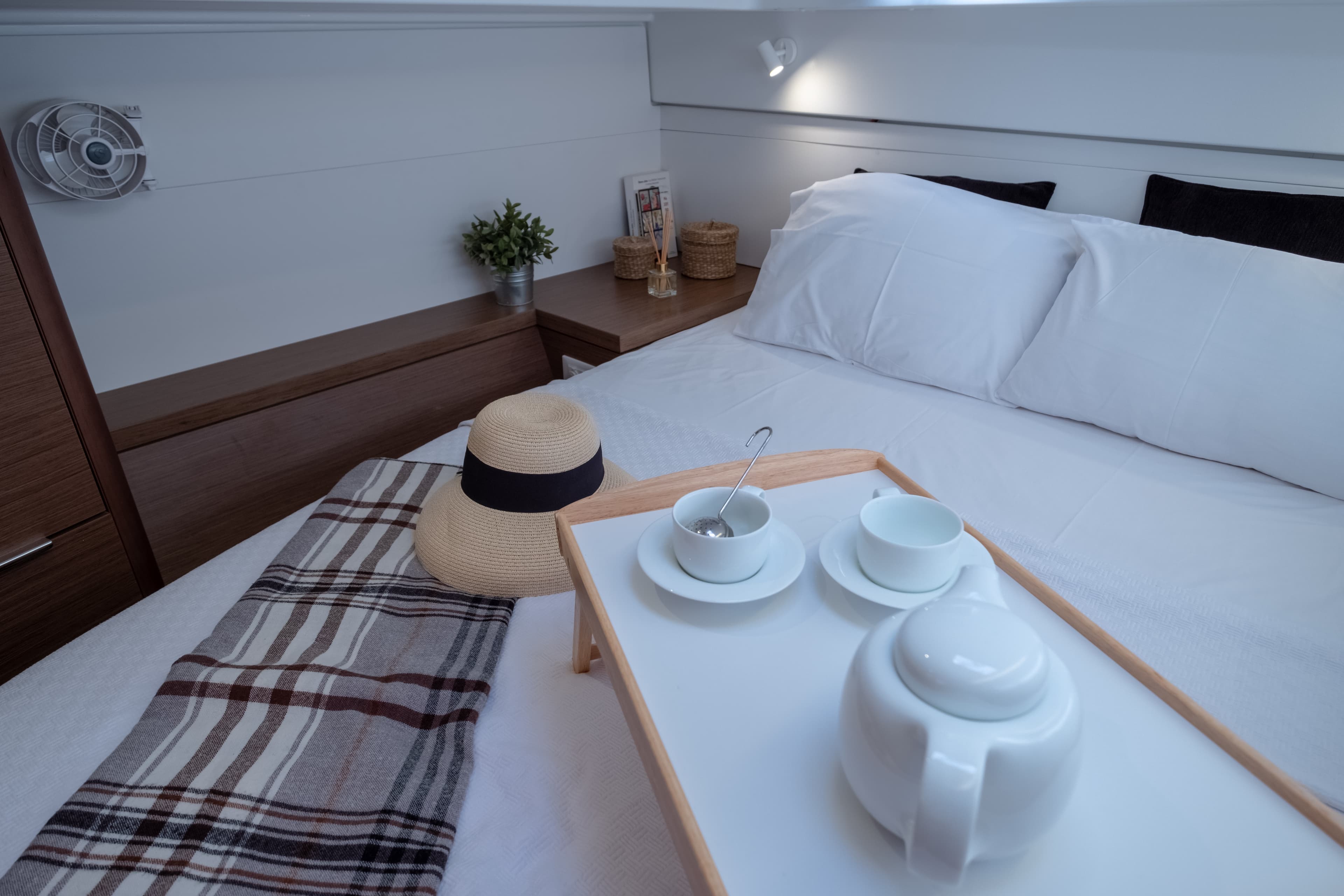 Lagoon 40 - photo 57