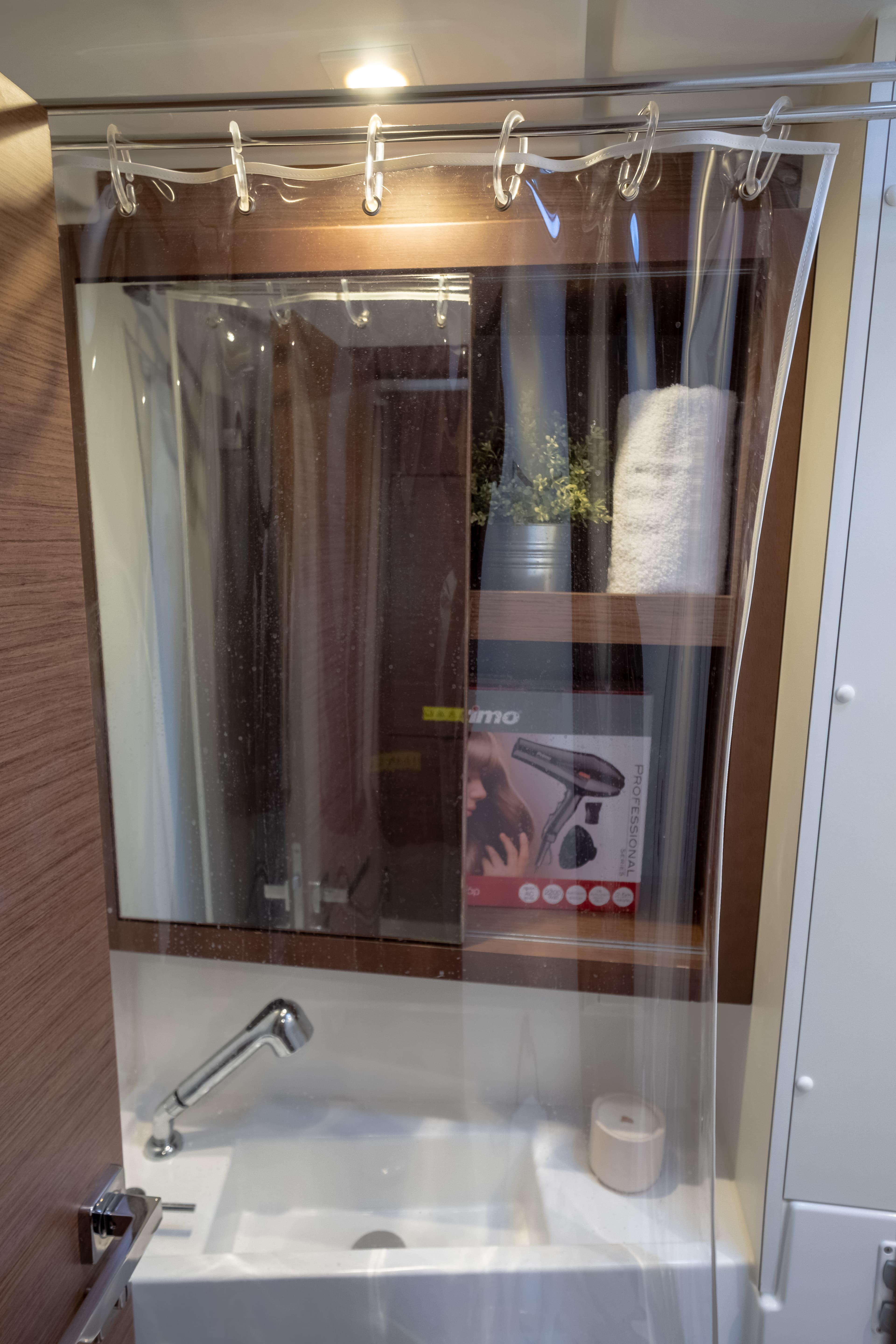 Lagoon 40 - photo 54