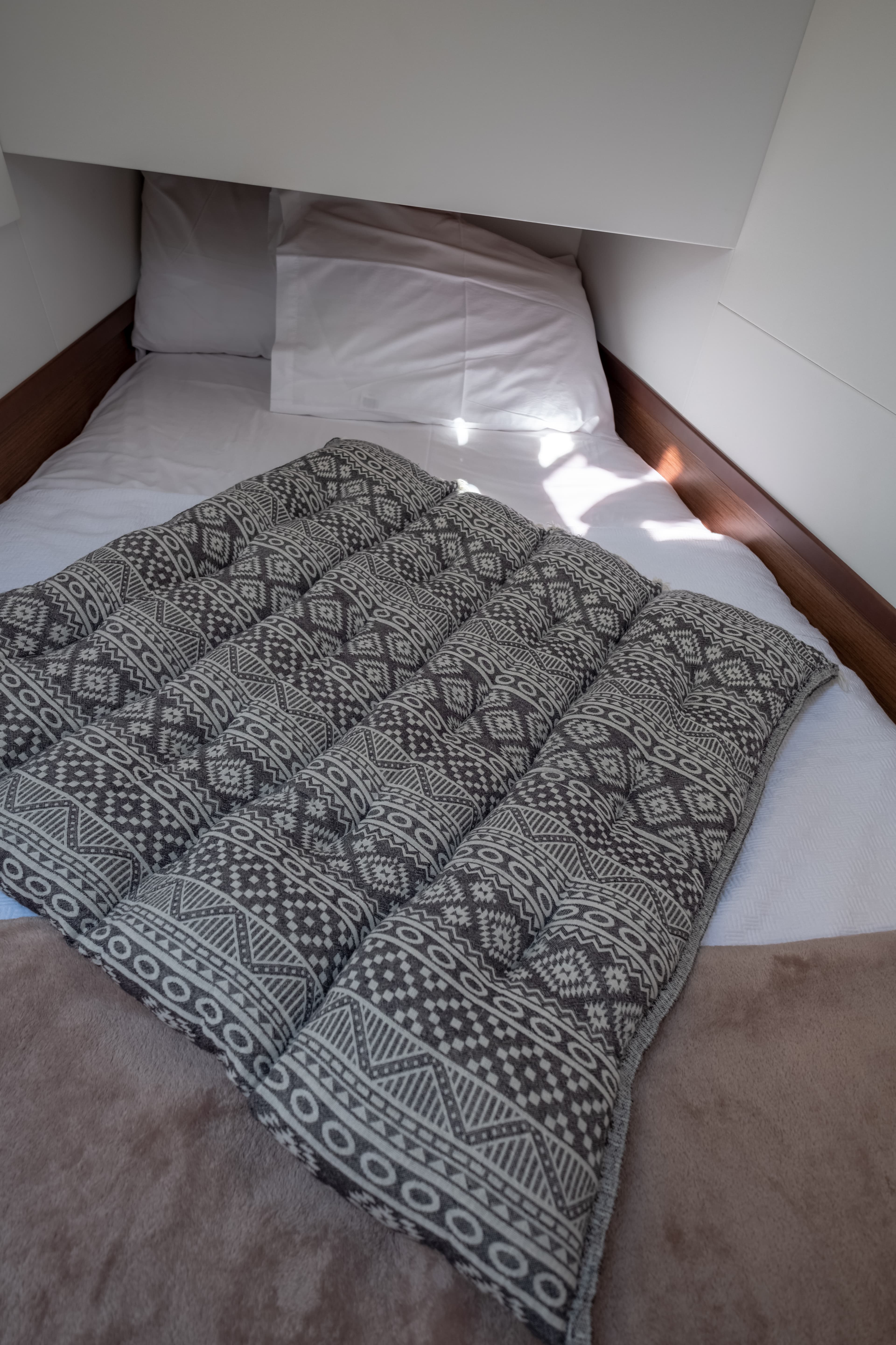 Lagoon 40 - photo 59