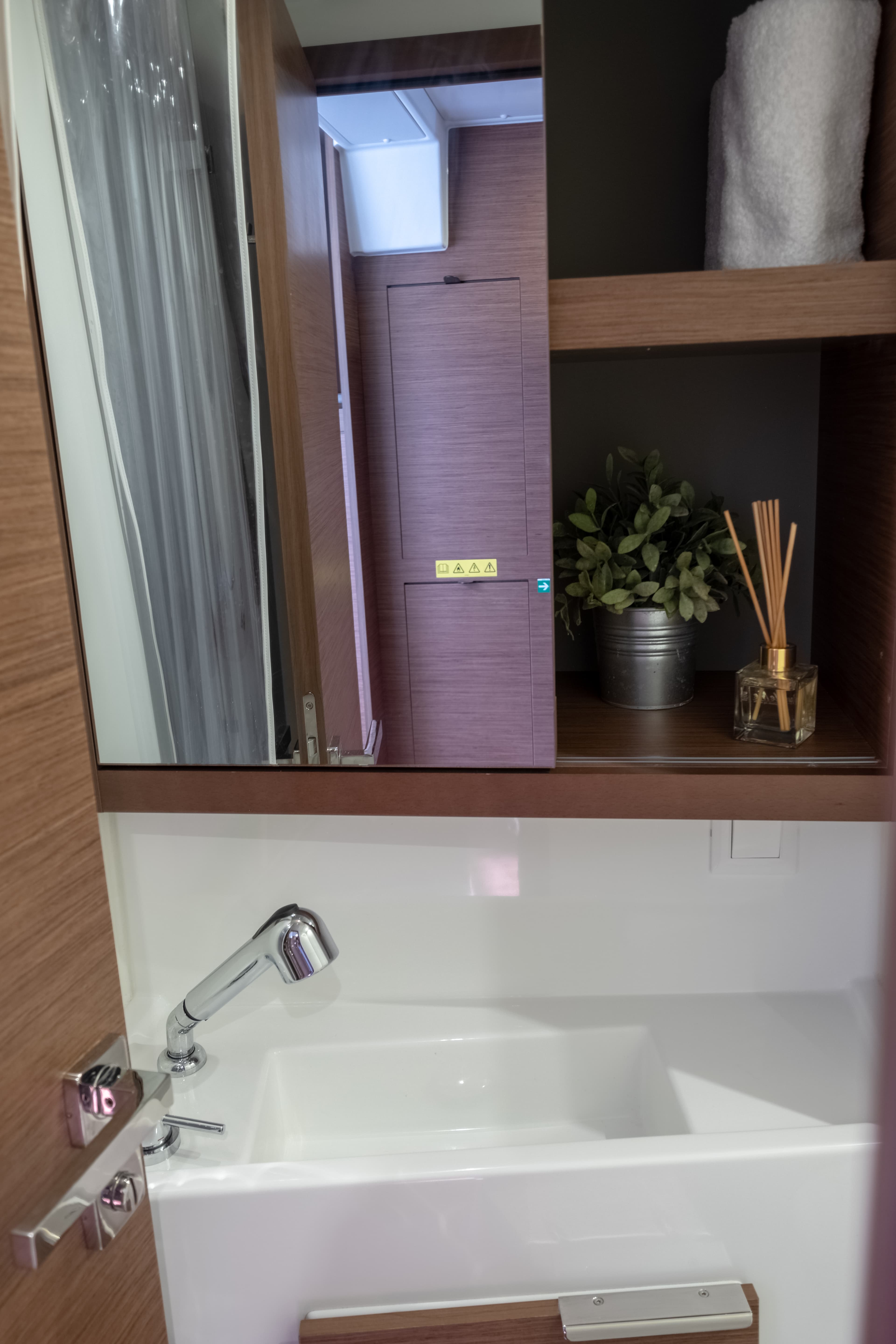 Lagoon 40 - photo 21