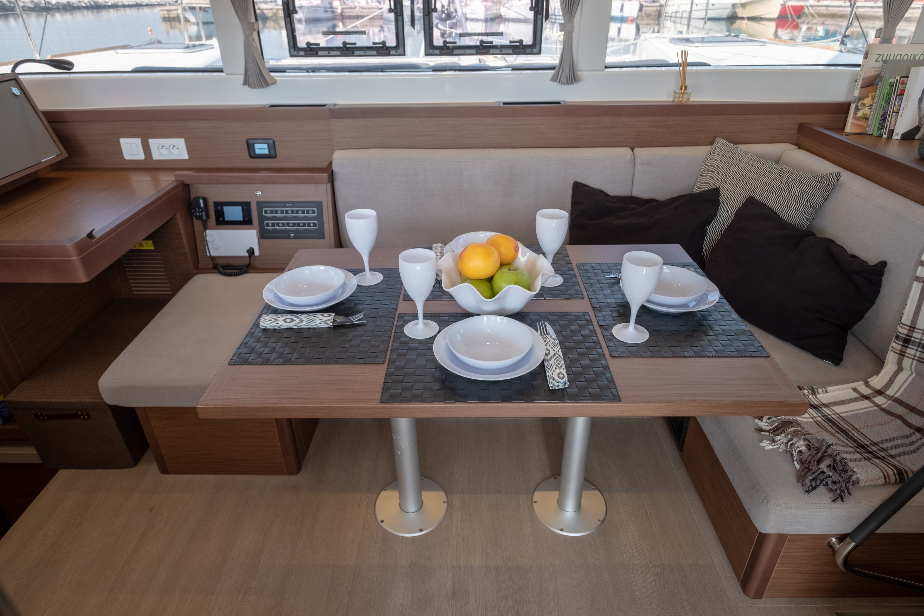 Lagoon 40 - photo 66