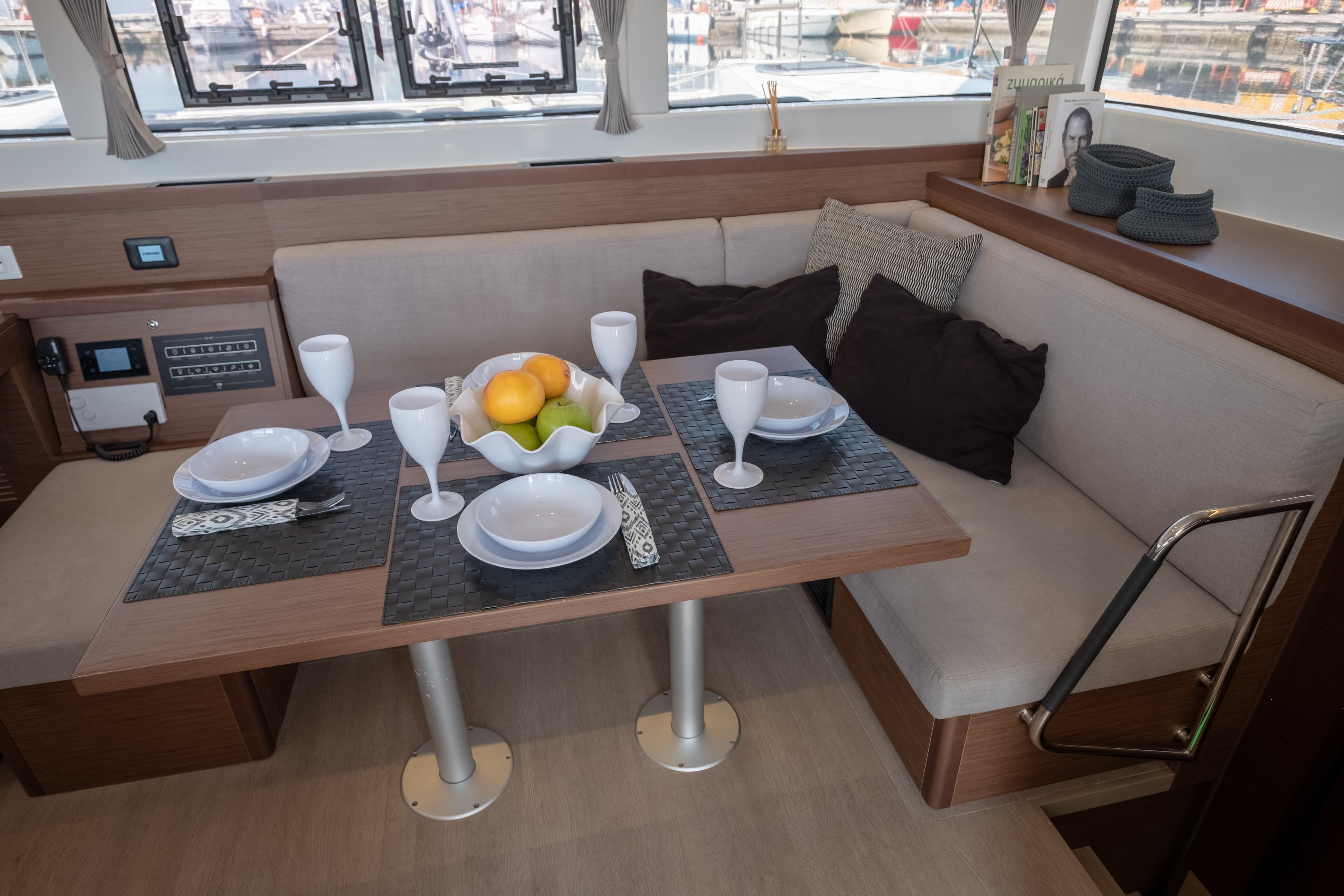 Lagoon 40 - photo 35