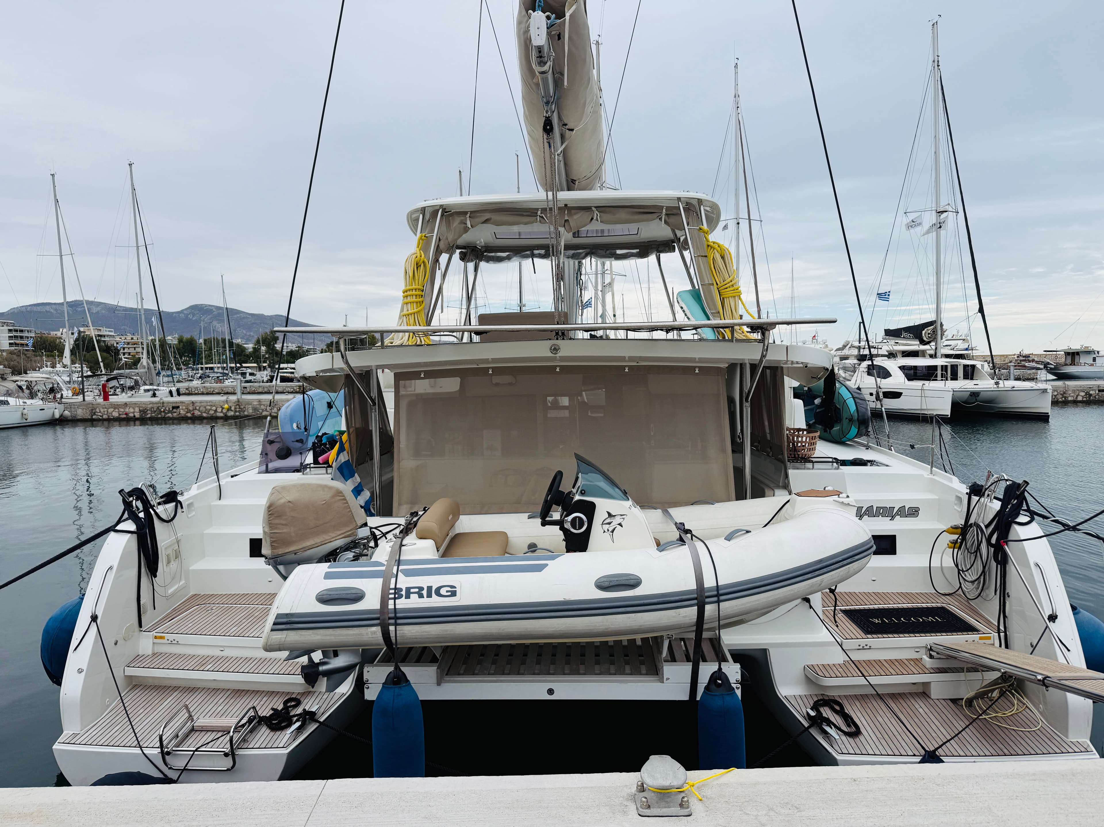 Lagoon 46  - photo 4