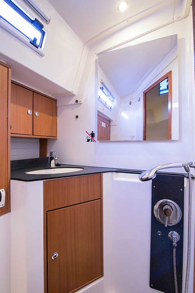 Bavaria 45 Cruiser - photo 14