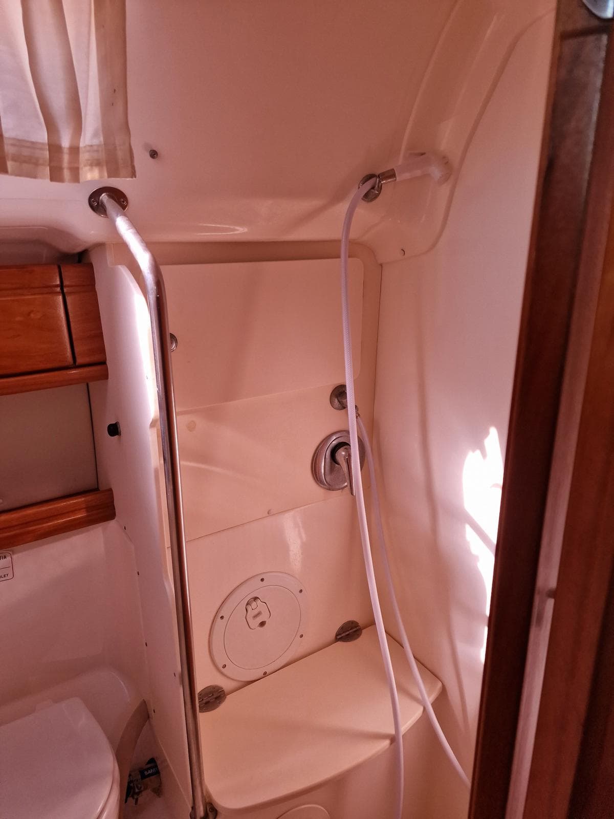 Bavaria 39 Cruiser - photo 4