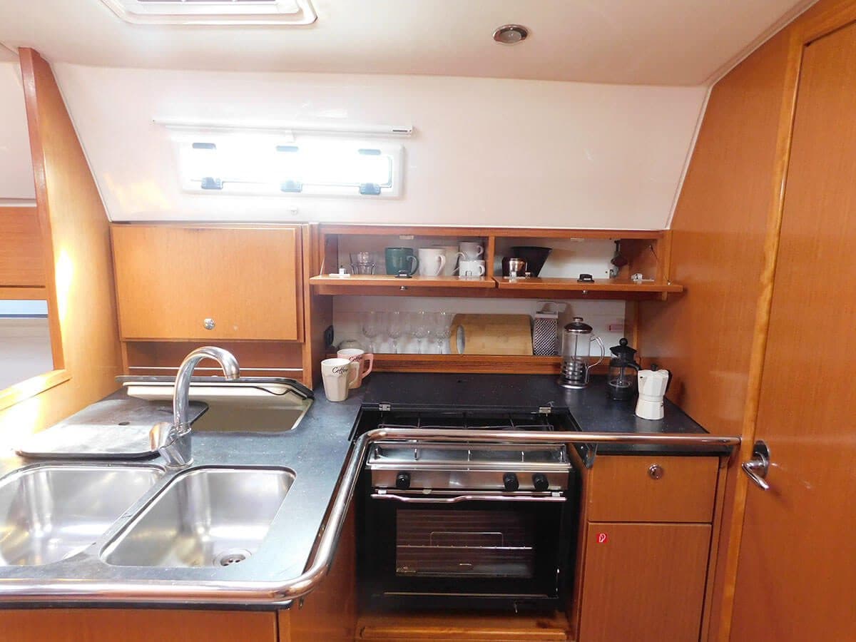 Bavaria 36 - photo 8