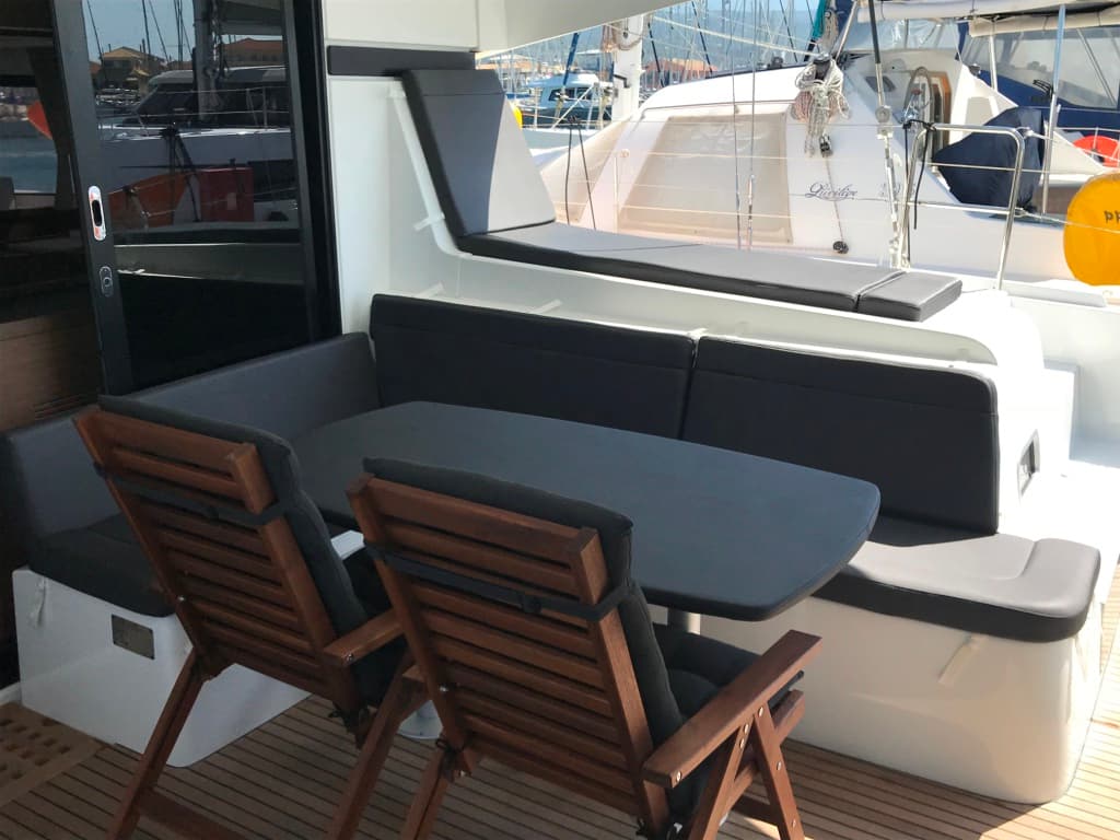 Lagoon 42 - photo 5