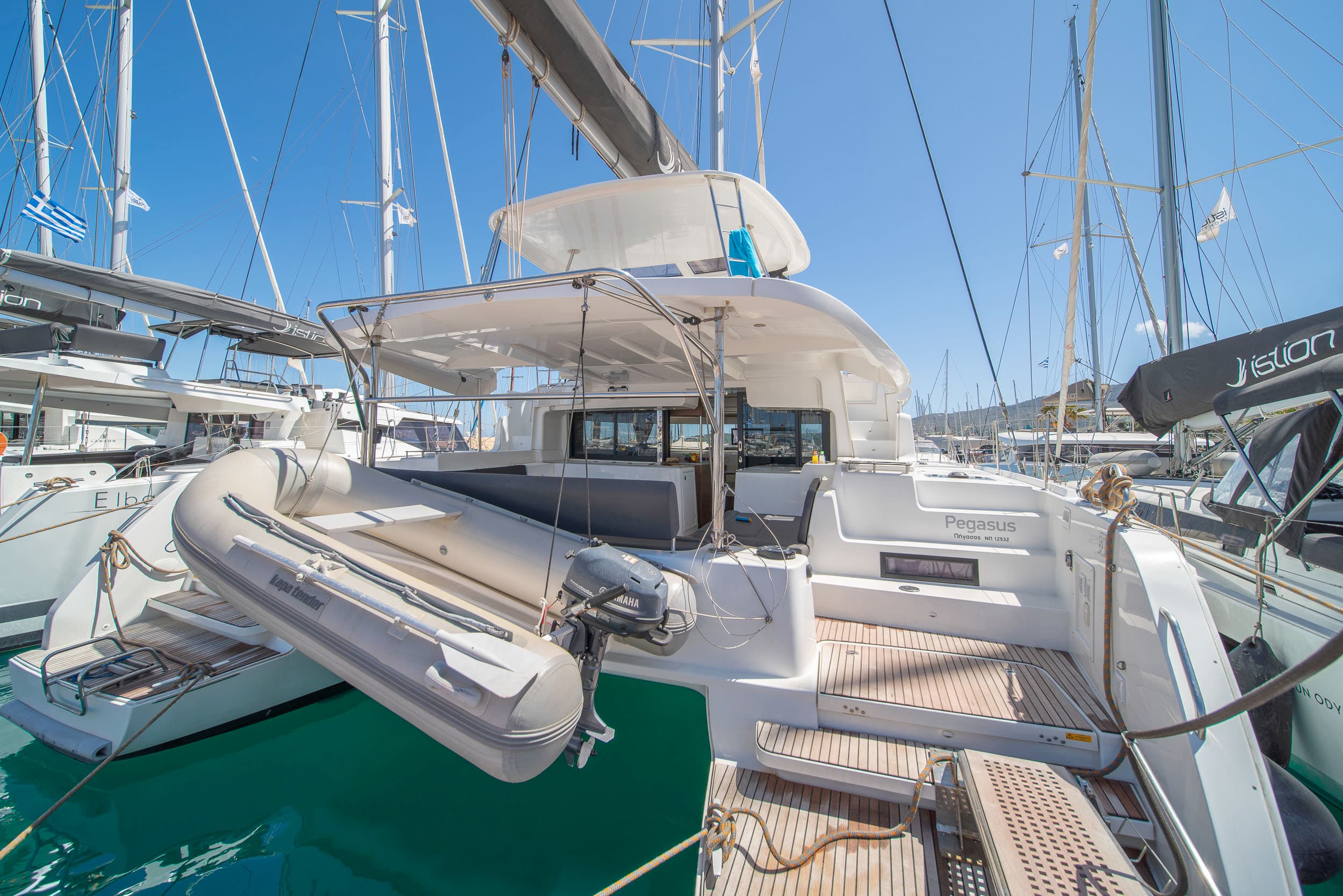 Lagoon 46  - photo 14