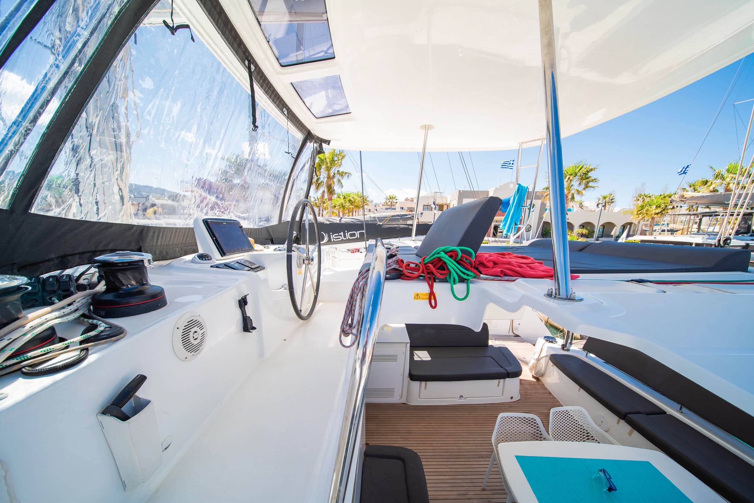 Lagoon 46  - photo 24