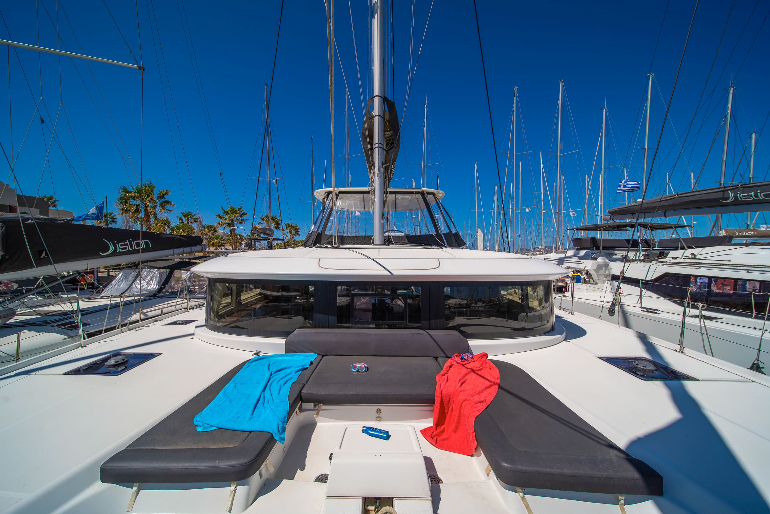 Lagoon 46  - photo 9