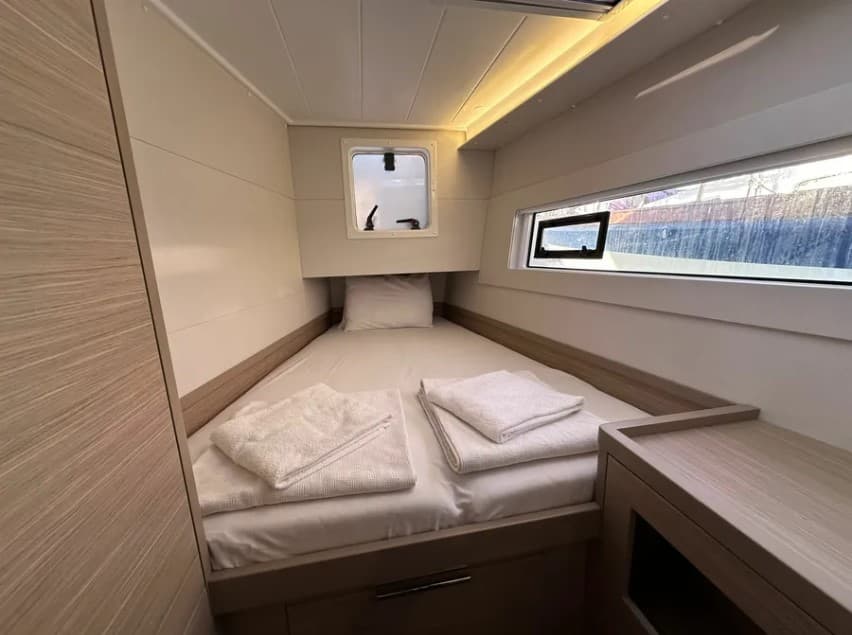 Lagoon 40 - photo 11