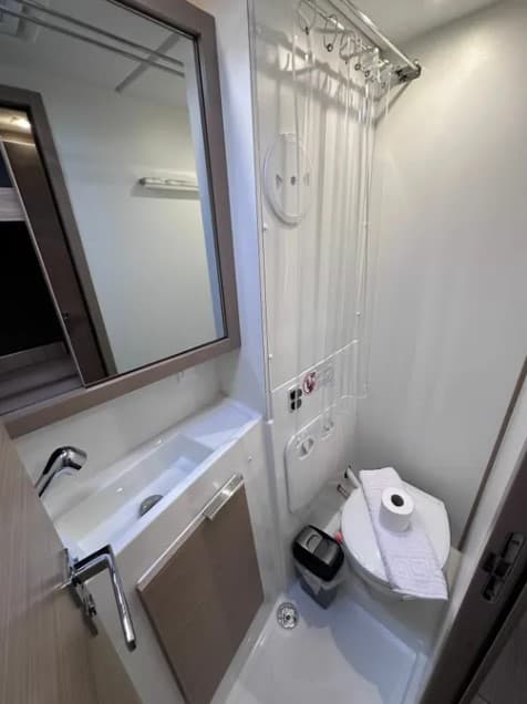 Lagoon 40 - photo 14