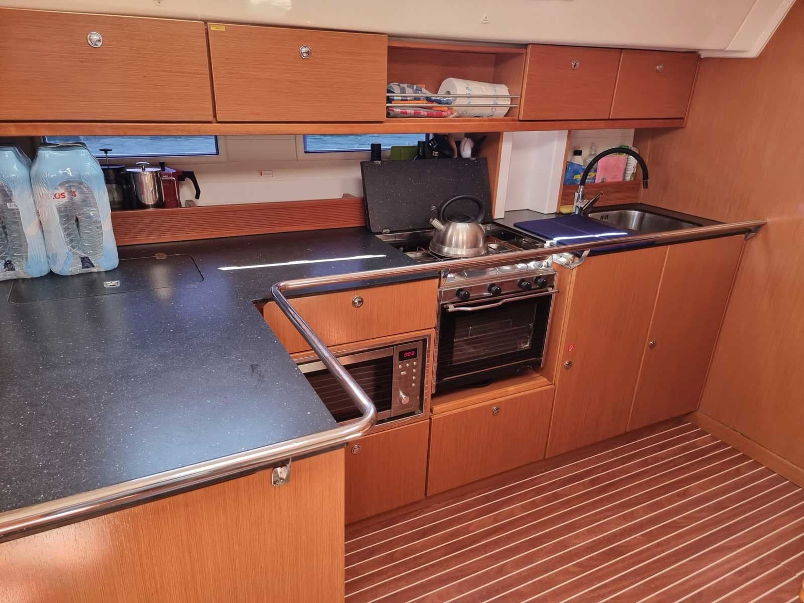 Bavaria 45 Cruiser - photo 8