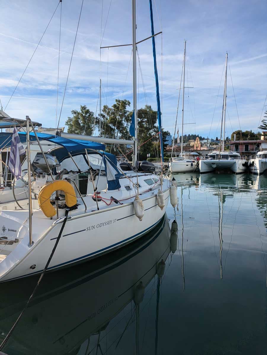 Sun Odyssey 37 - photo 9