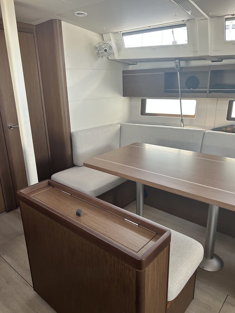 Oceanis 46.1 - photo 4