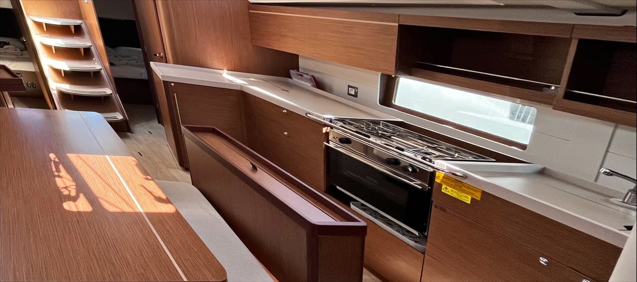 Oceanis 46.1 - photo 18