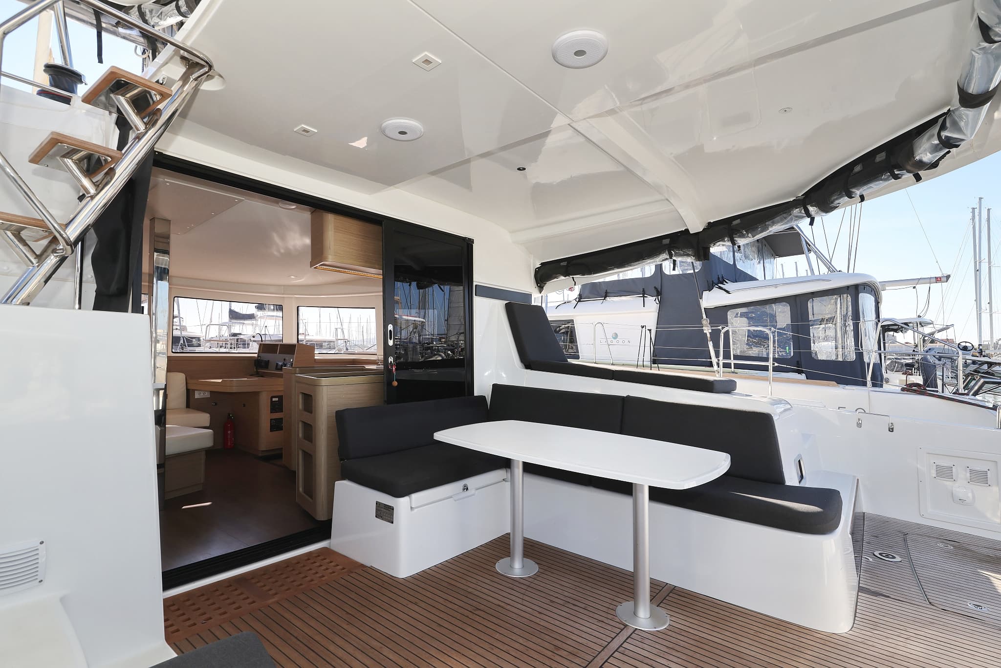 Lagoon 42 - photo 54
