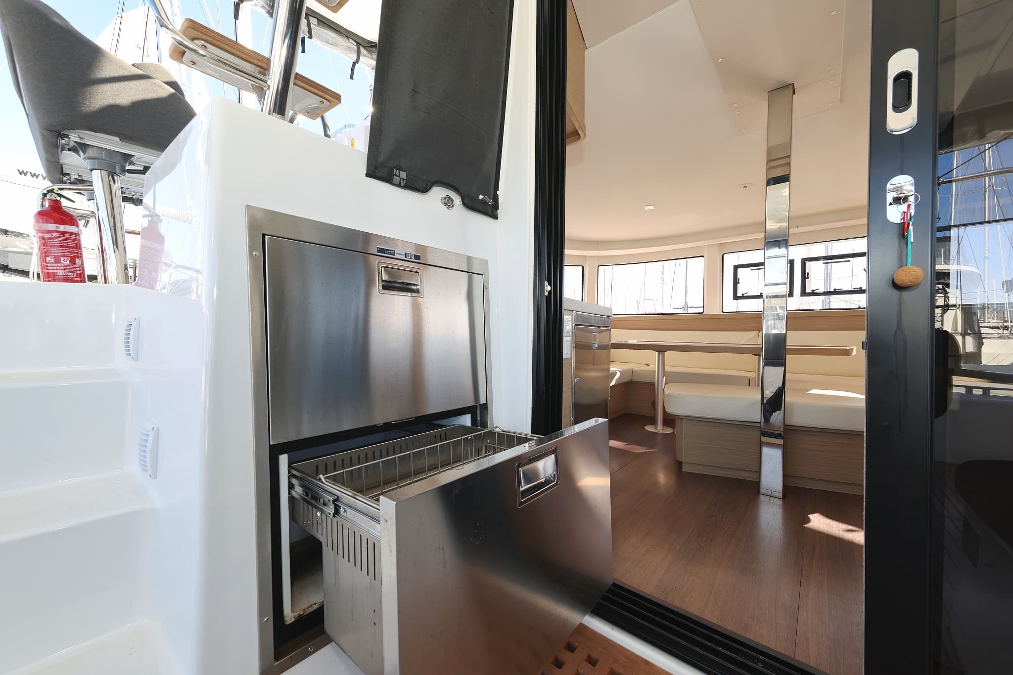 Lagoon 42 - photo 11