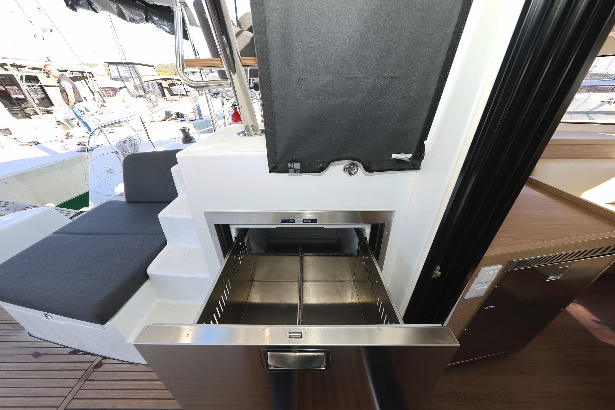 Lagoon 42 - photo 21