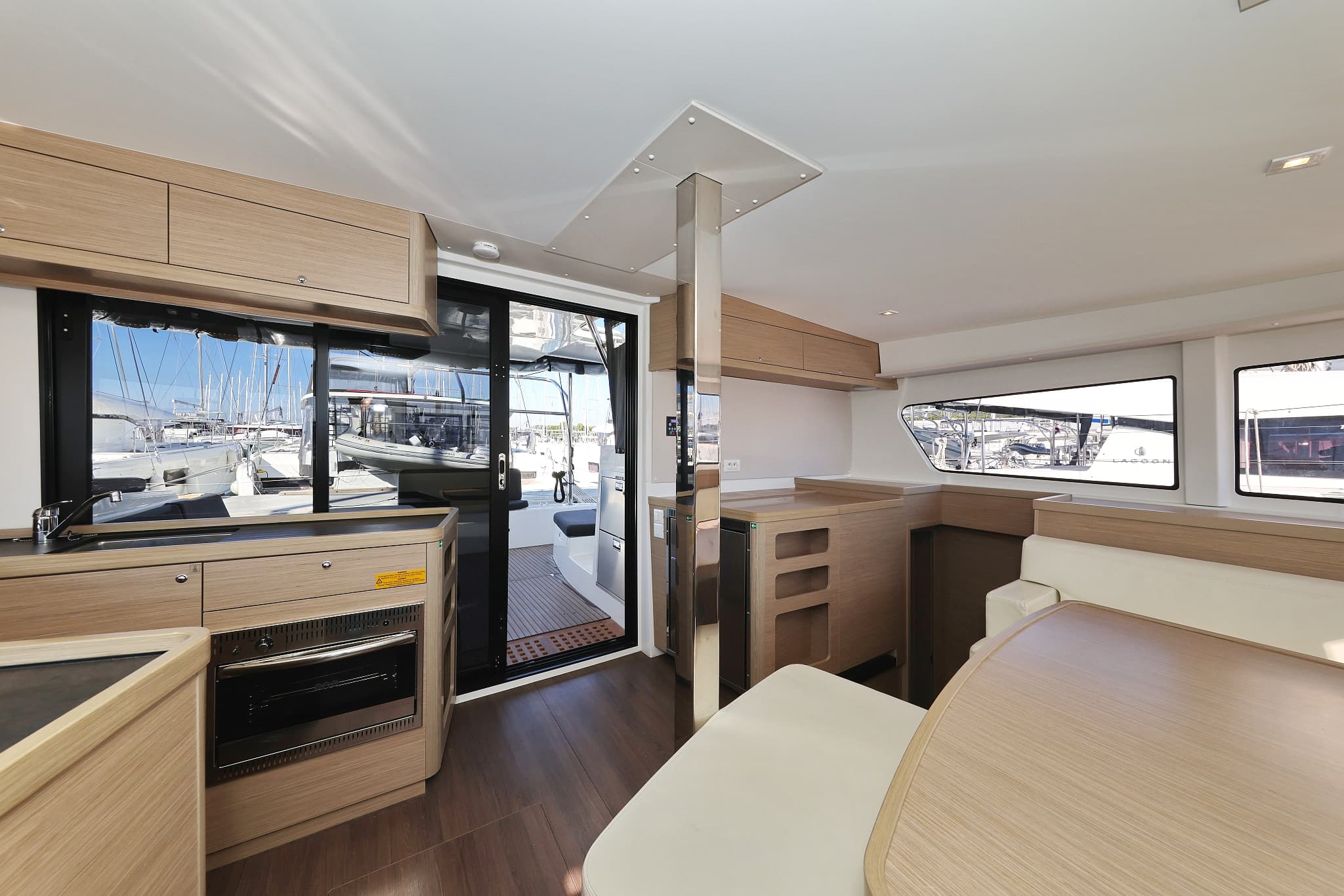 Lagoon 42 - photo 9
