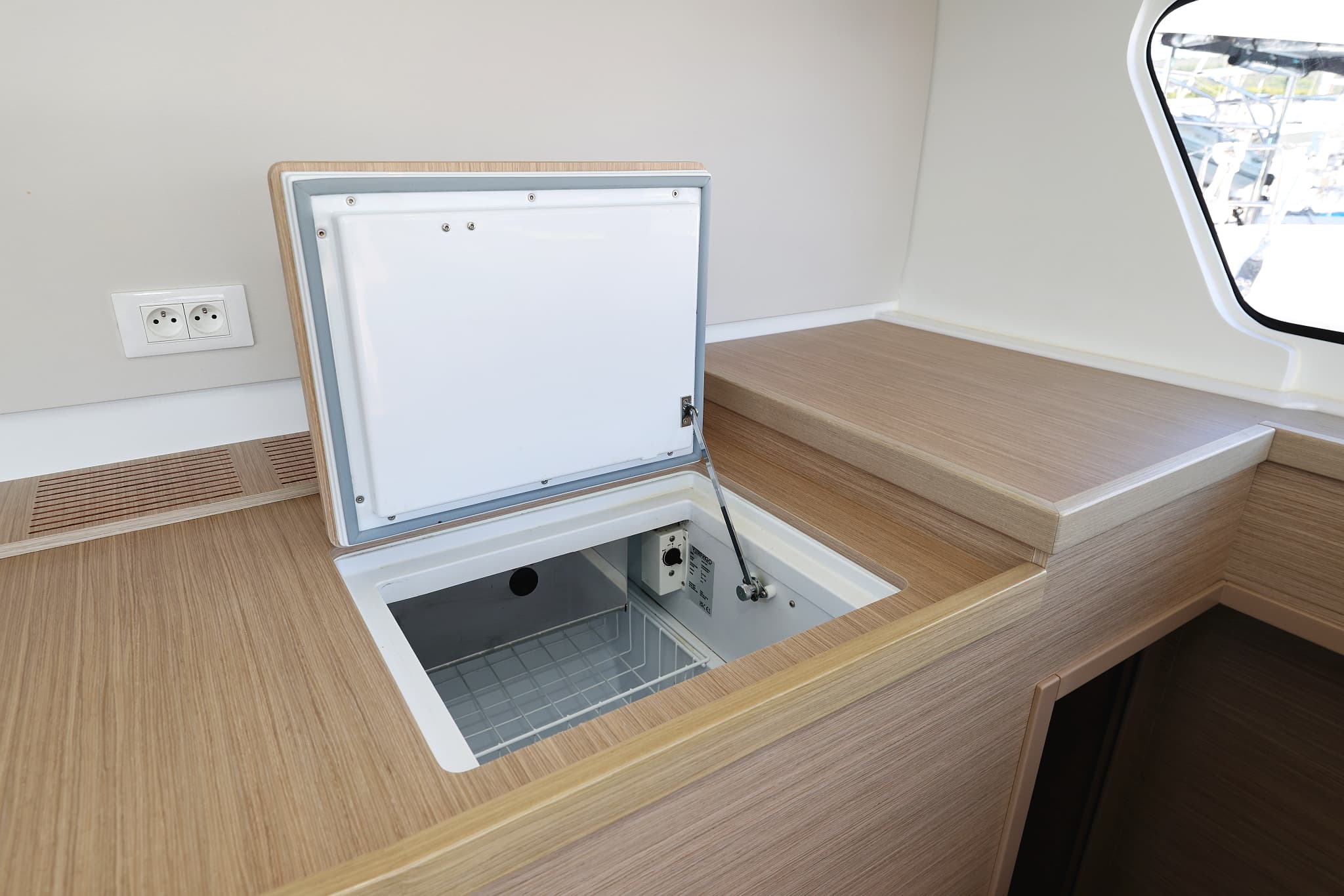 Lagoon 42 - photo 35