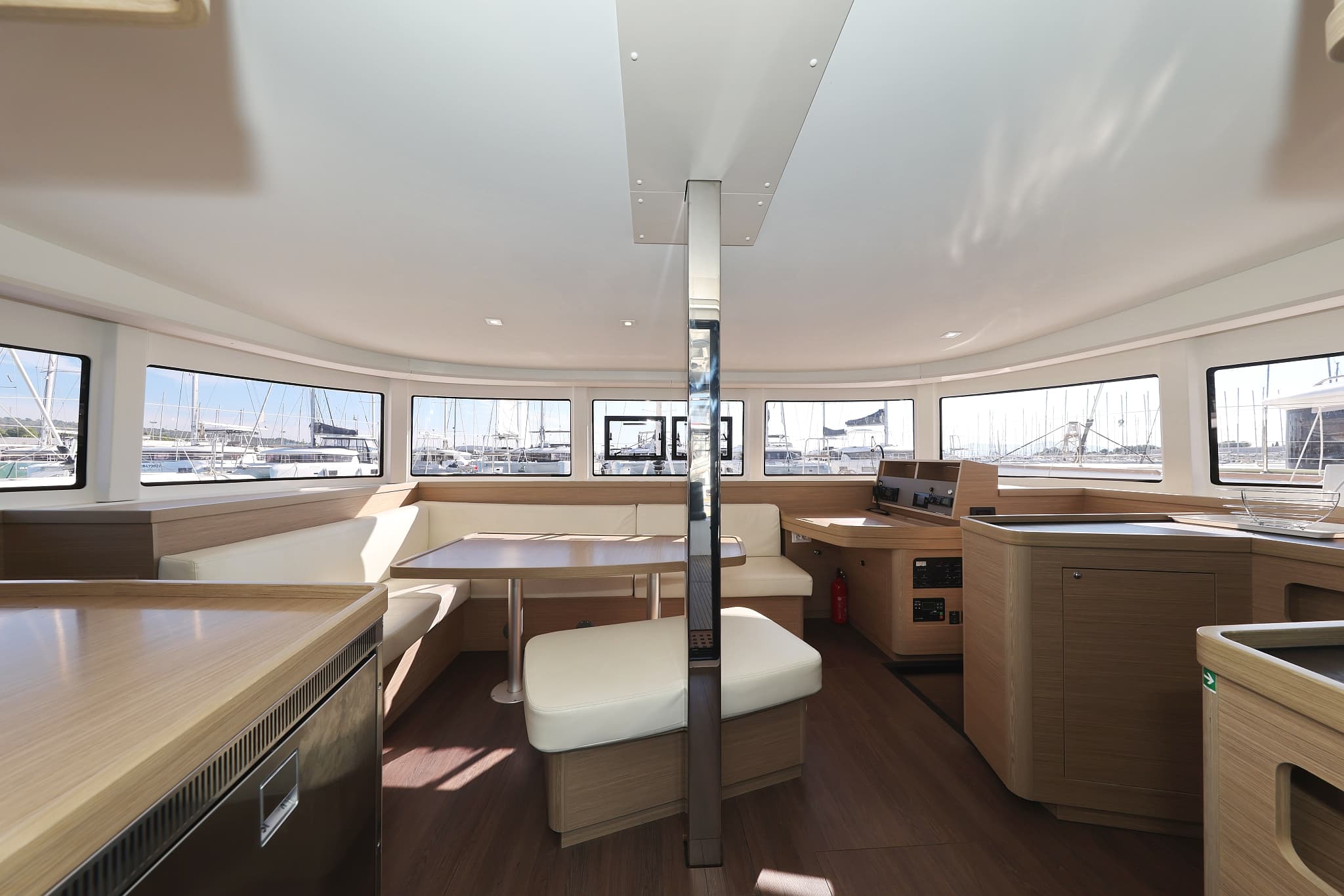 Lagoon 42 - photo 17