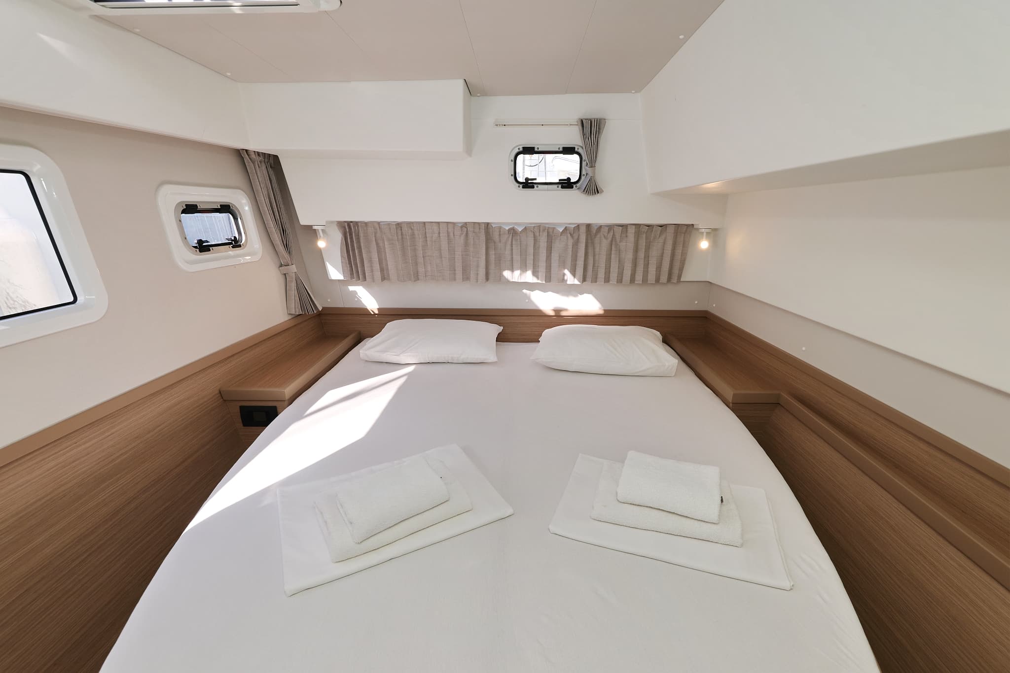 Lagoon 42 - photo 14