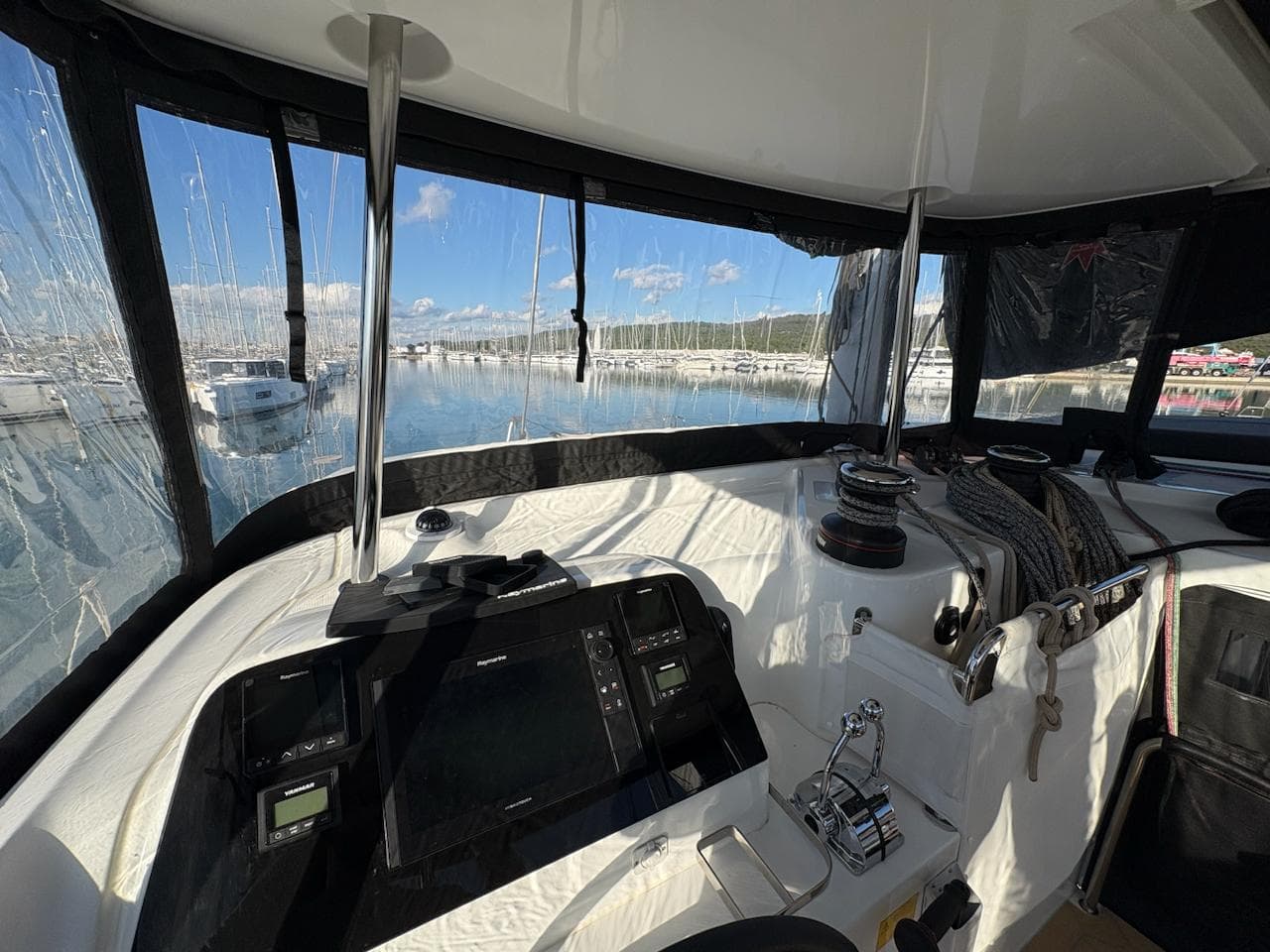 Lagoon 42 - photo 15