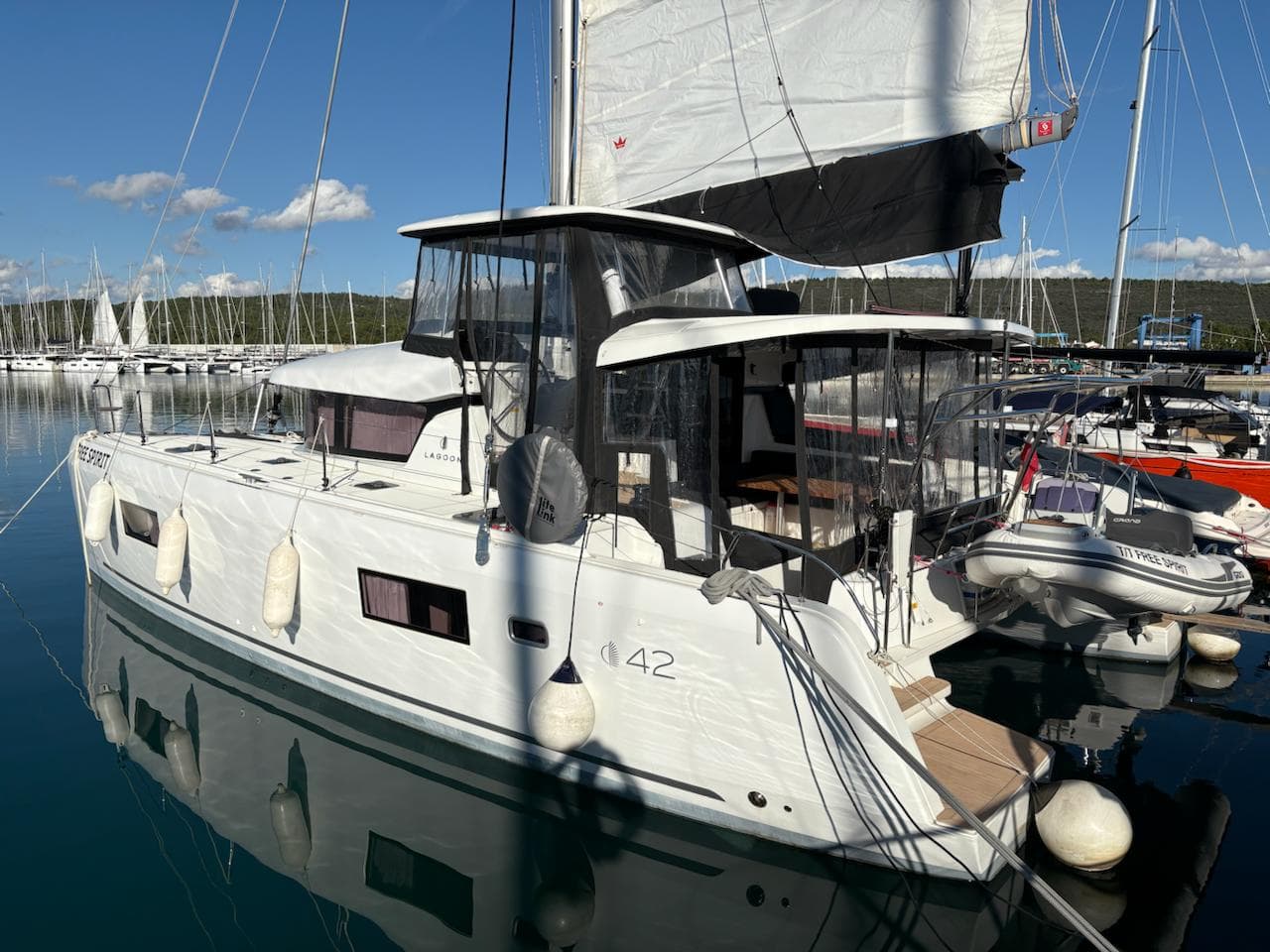 Lagoon 42 - photo 11