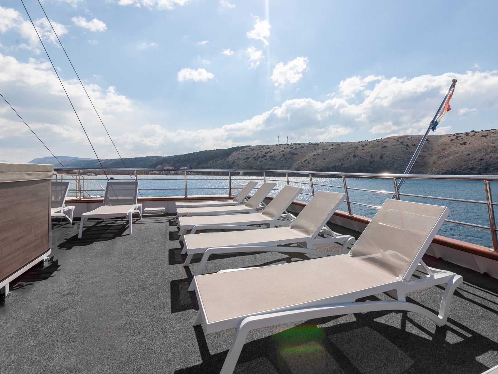 Luxury Motor Yacht - photo 25