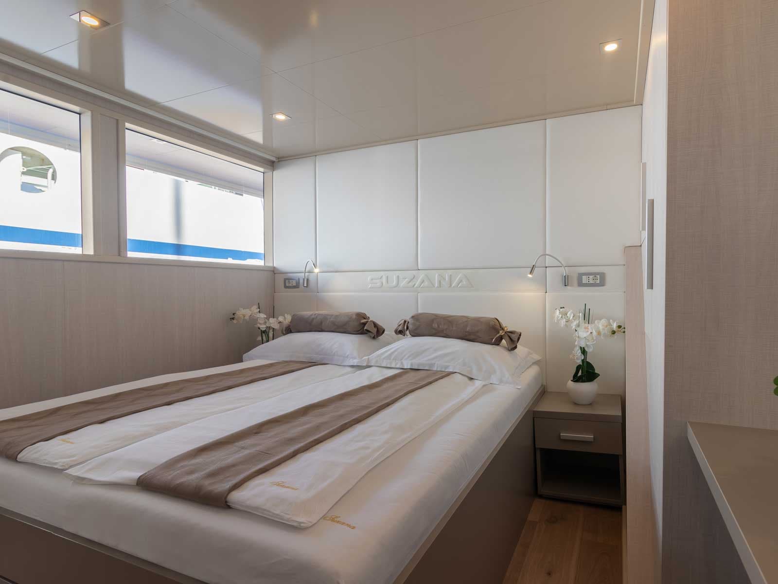 Luxury Motor Yacht - photo 30