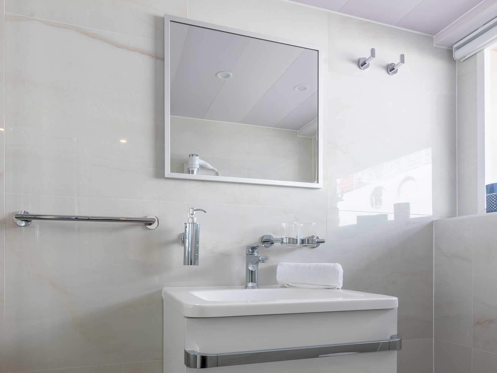 Luxury Motor Yacht - photo 41