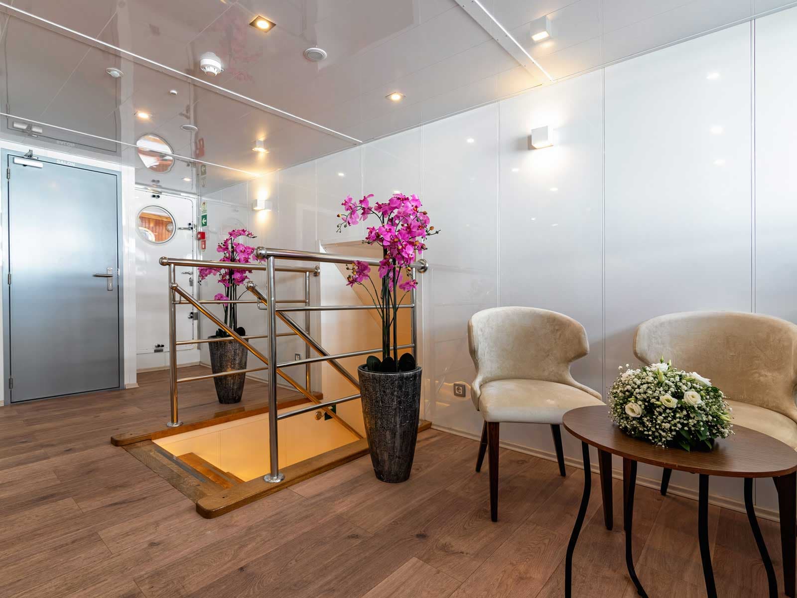 Luxury Motor Yacht - photo 14