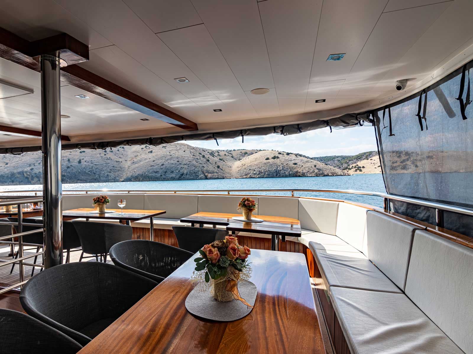 Luxury Motor Yacht - photo 4