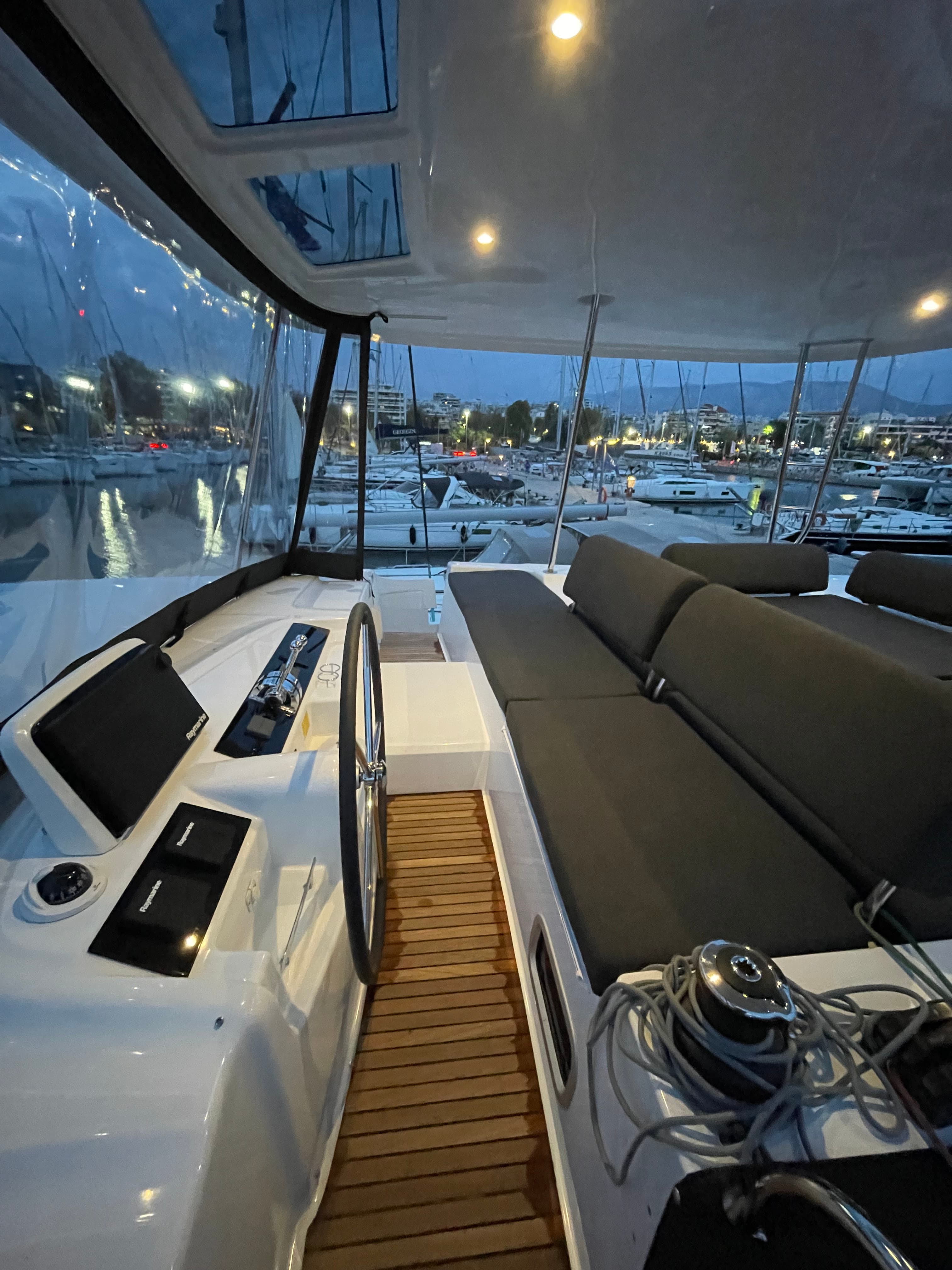 Lagoon 46  - photo 25