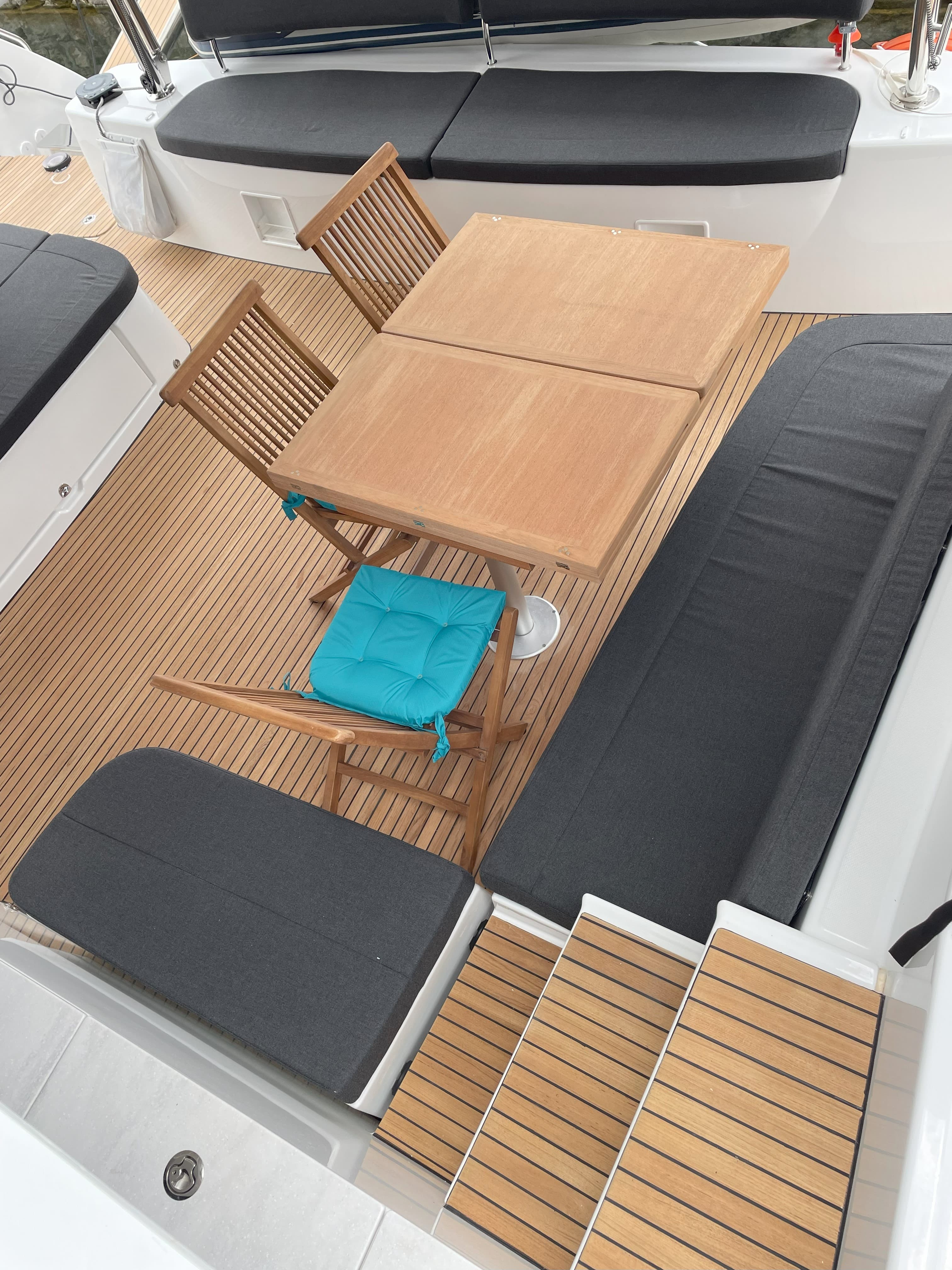 Lagoon 46  - photo 7