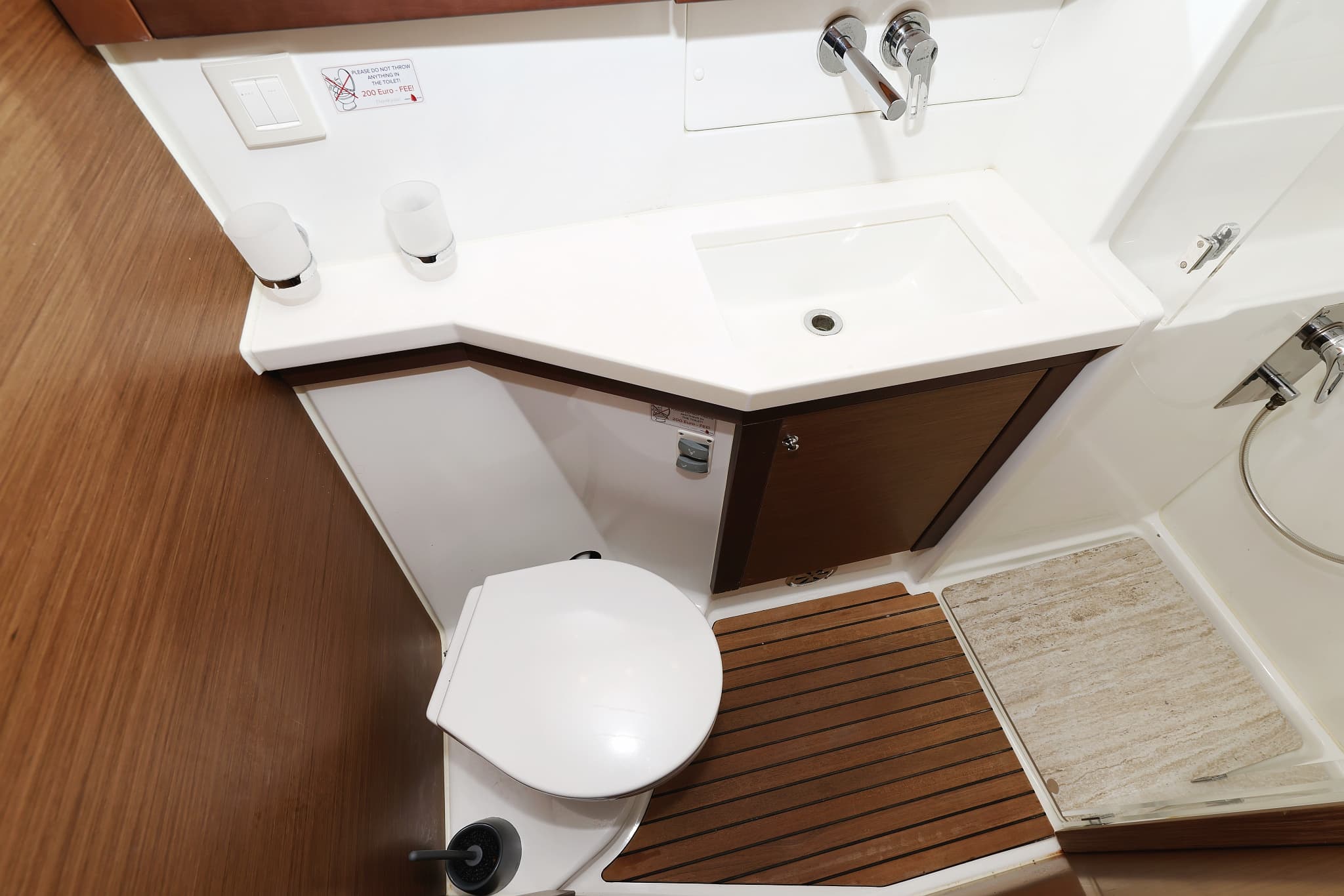 Lagoon 450 - photo 4