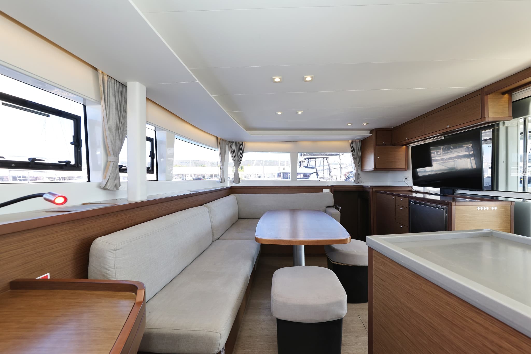 Lagoon 450 - photo 15