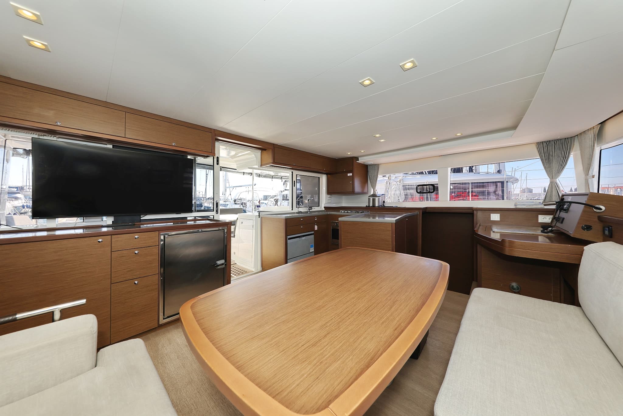 Lagoon 450 - photo 33