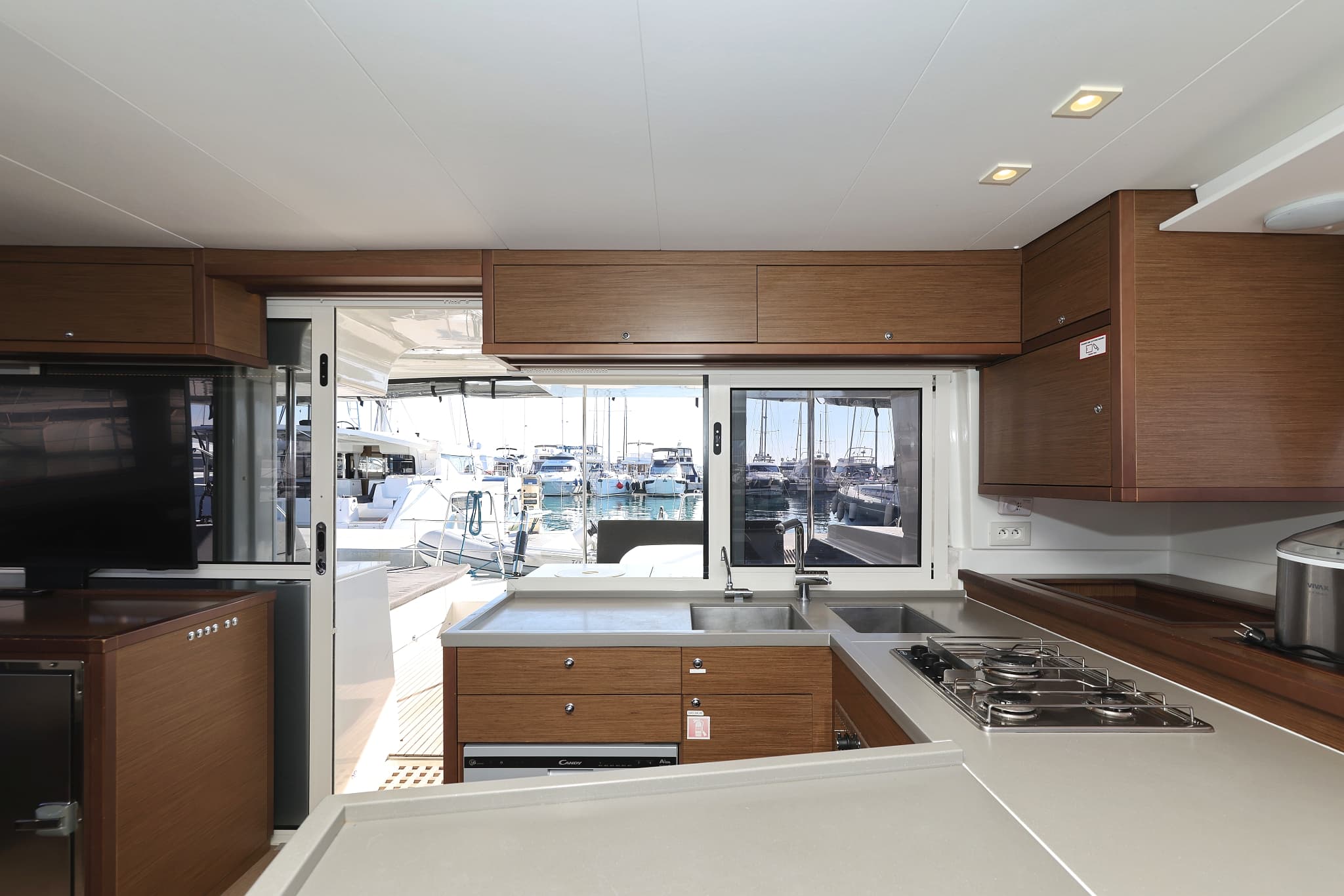 Lagoon 450 - photo 40