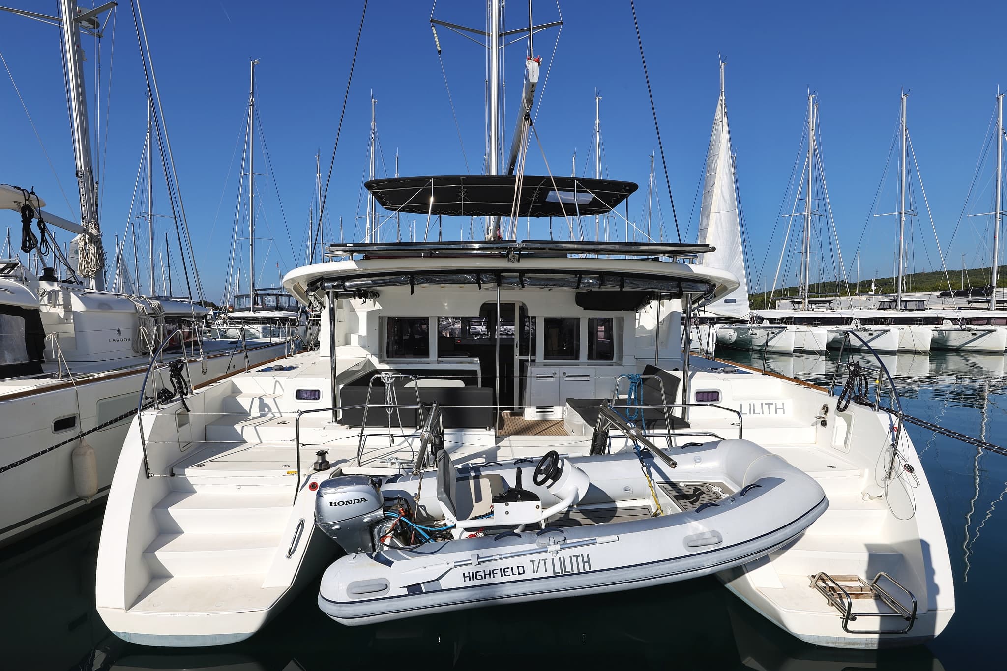 Lagoon 450 - photo 11