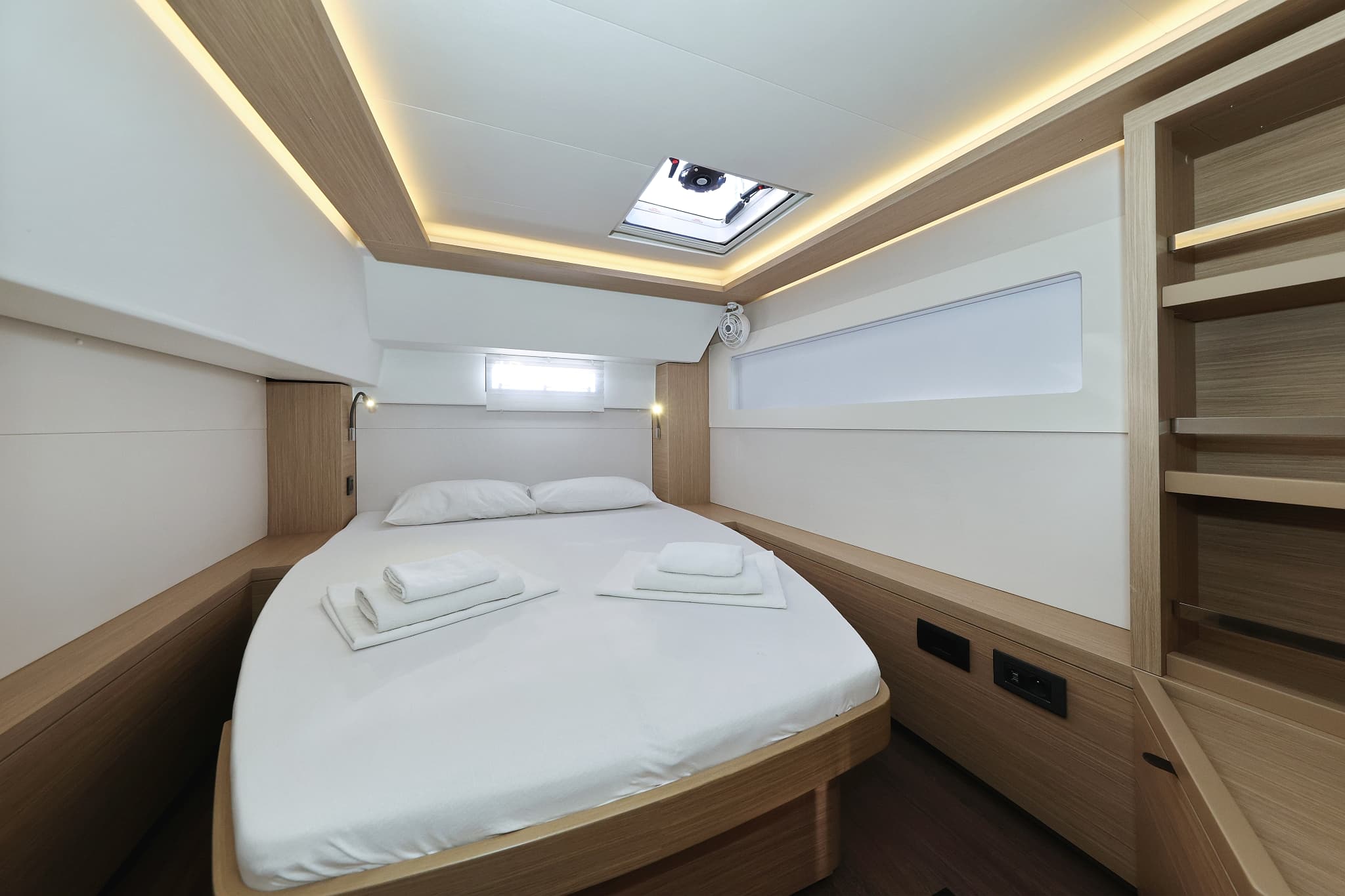 Lagoon 46  - photo 10