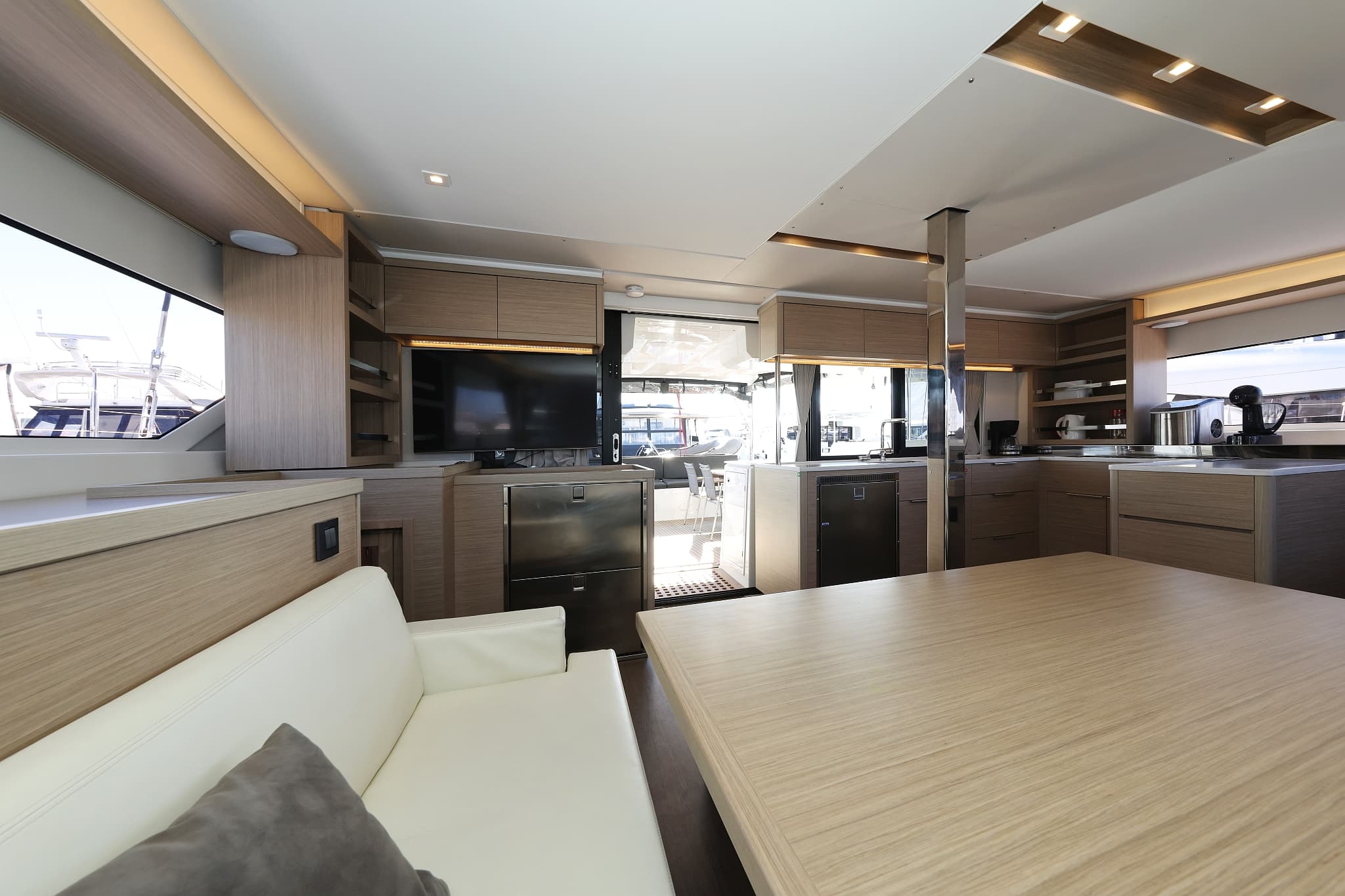 Lagoon 46  - photo 28