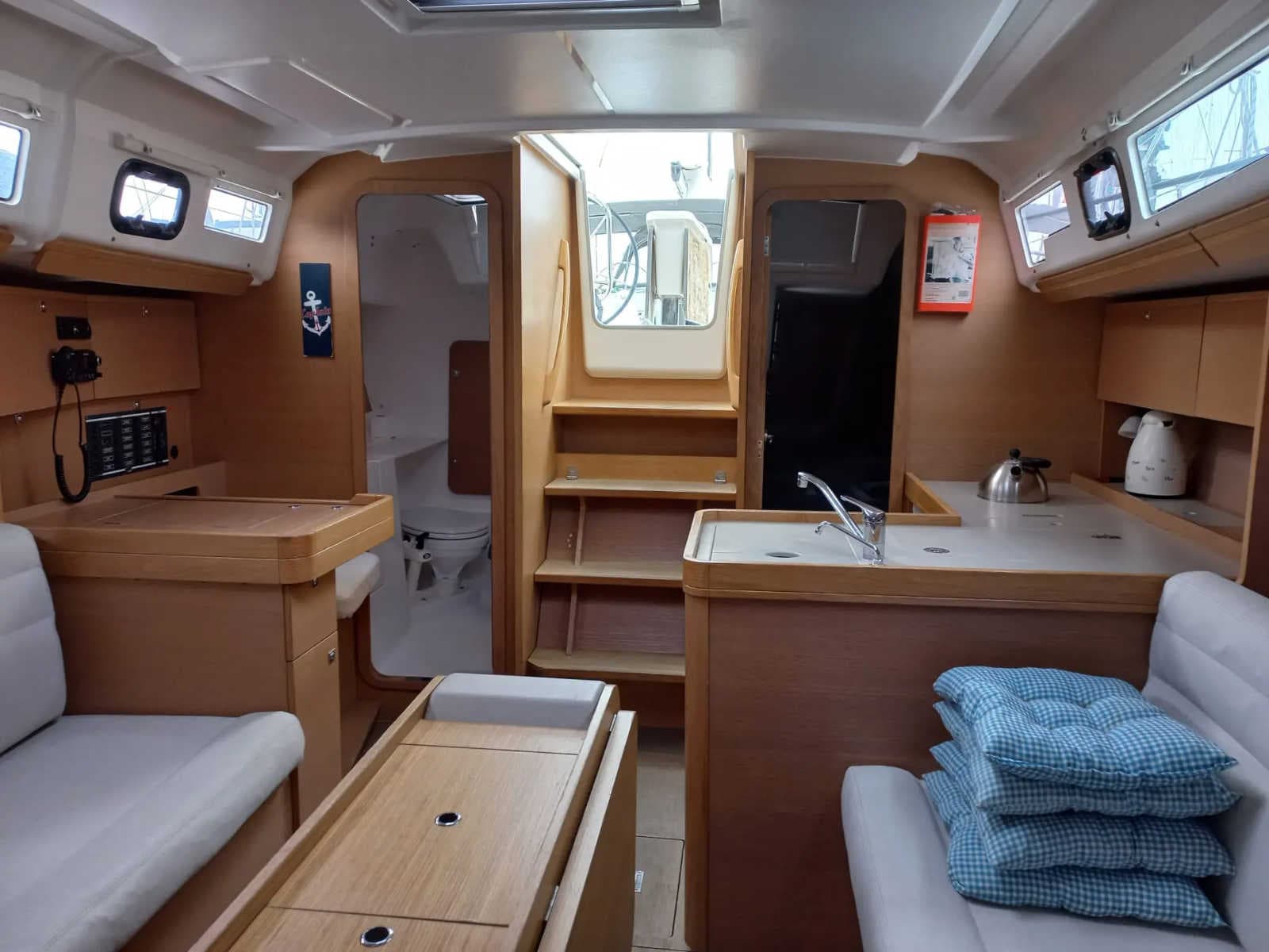 Dufour 350 Grand Large - photo 7