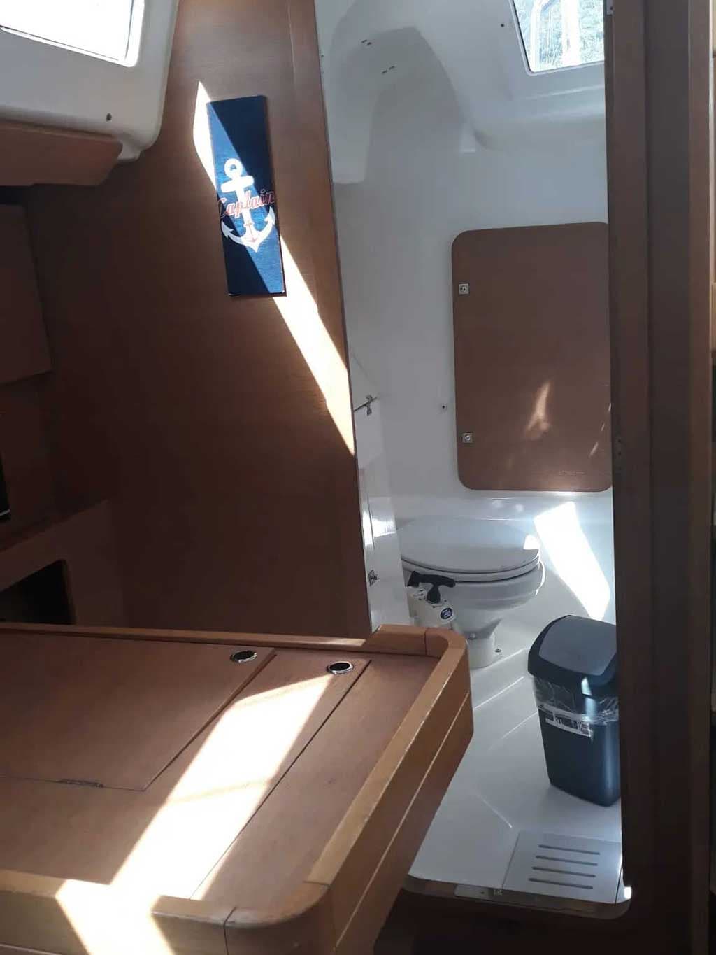 Dufour 350 Grand Large - photo 5