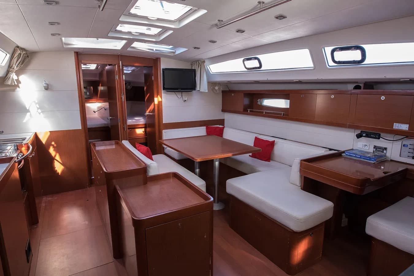 Oceanis 50 Family - photo 7