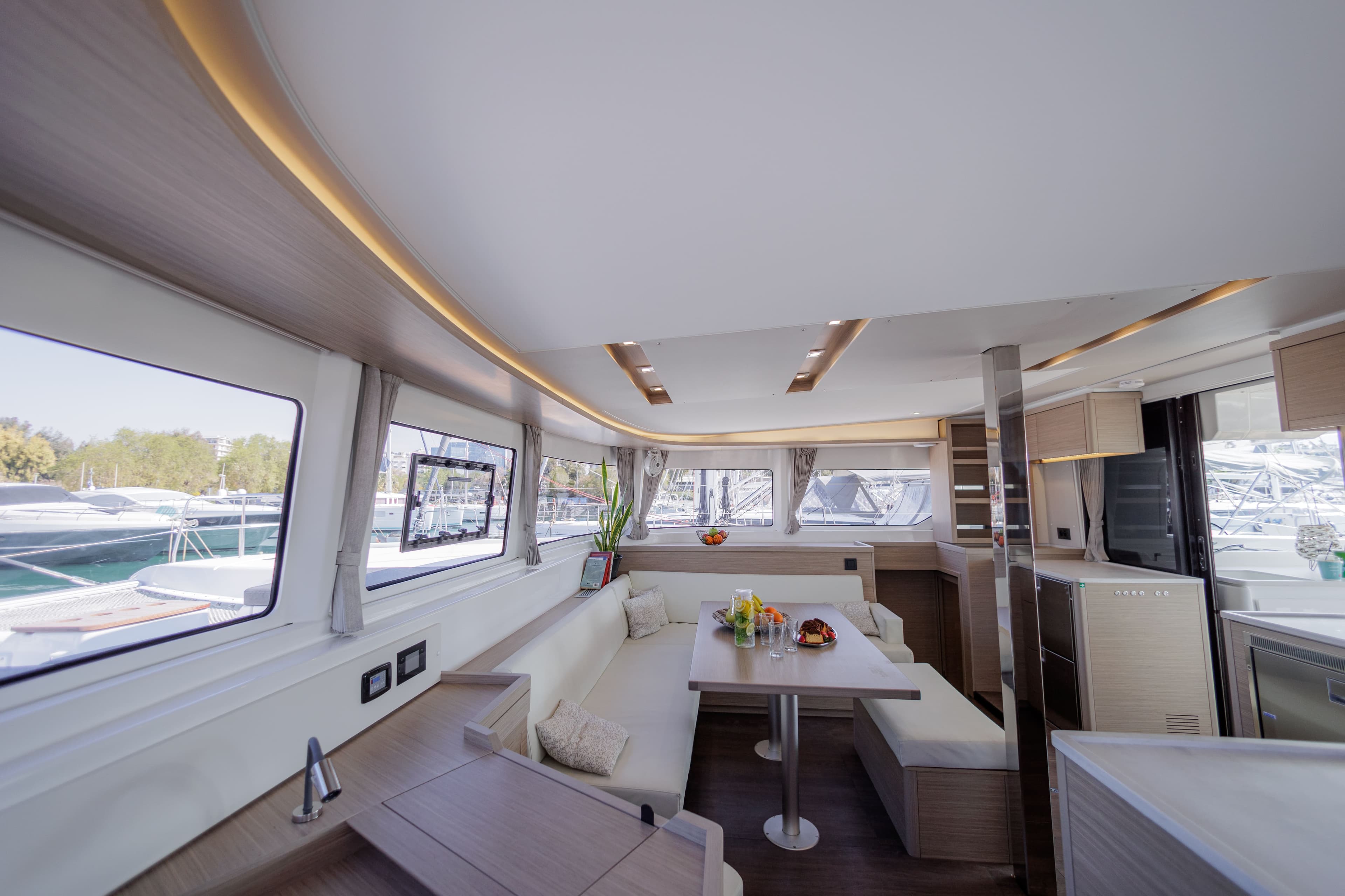 Lagoon 46  - photo 17