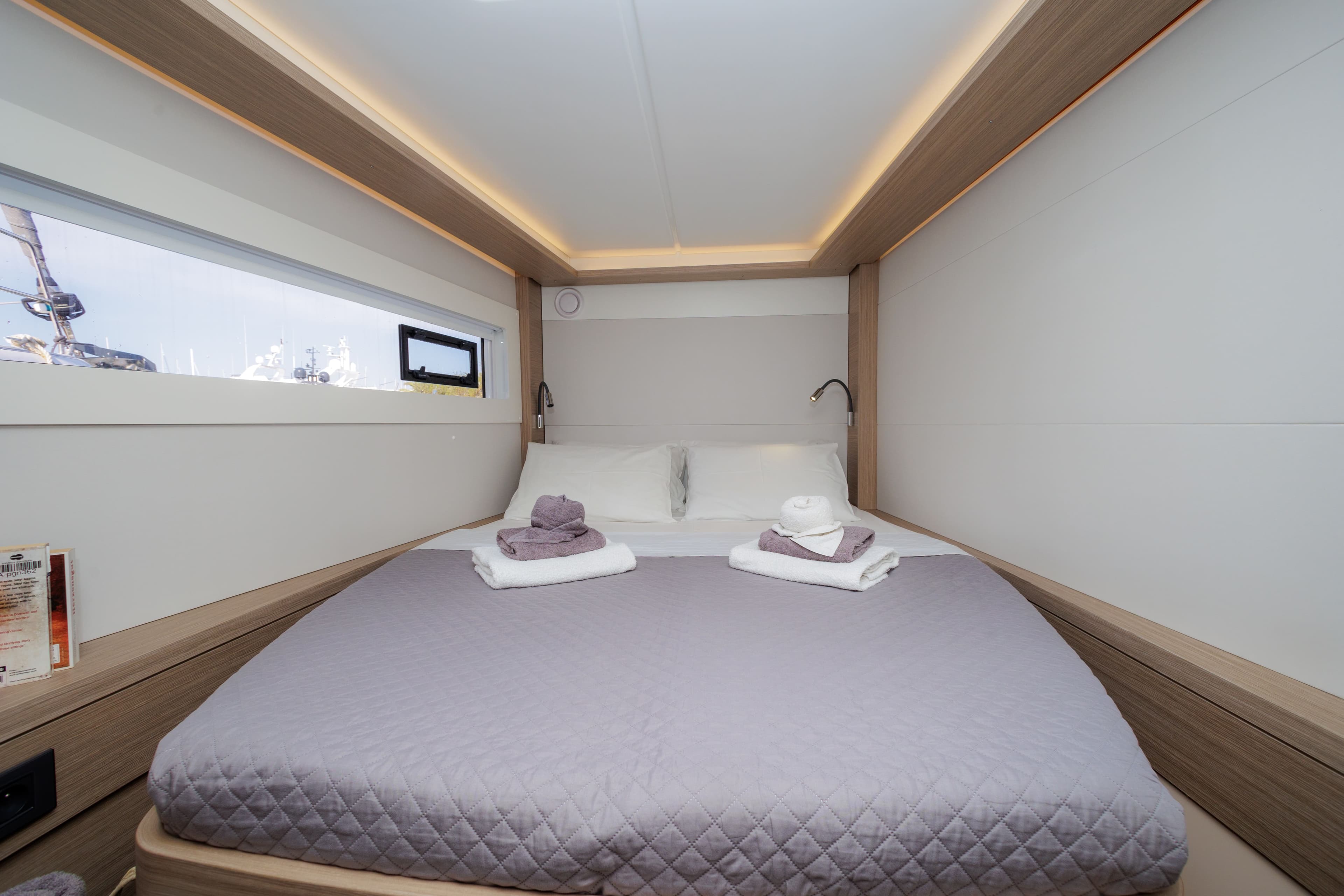 Lagoon 46  - photo 20