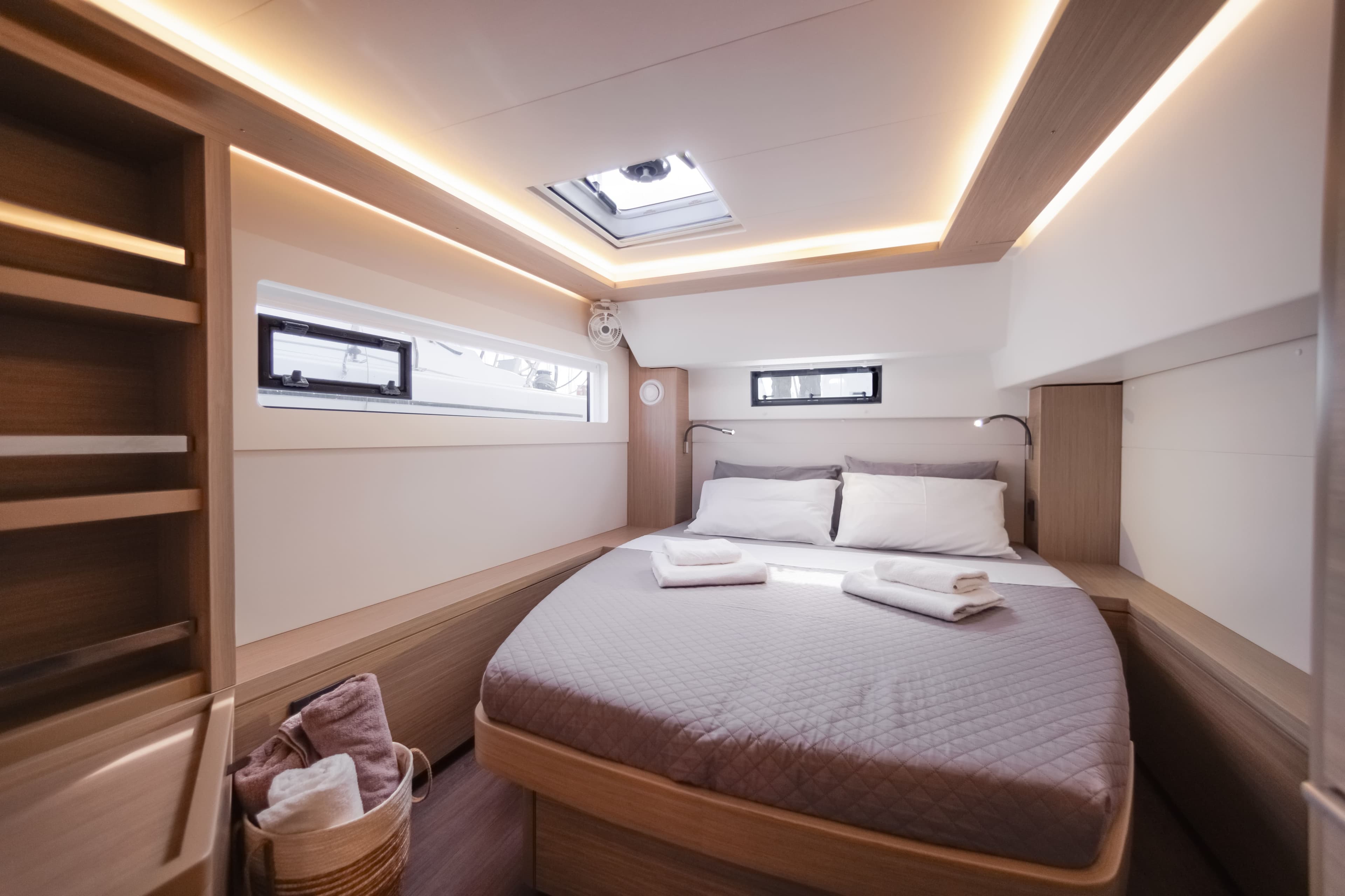 Lagoon 46  - photo 24