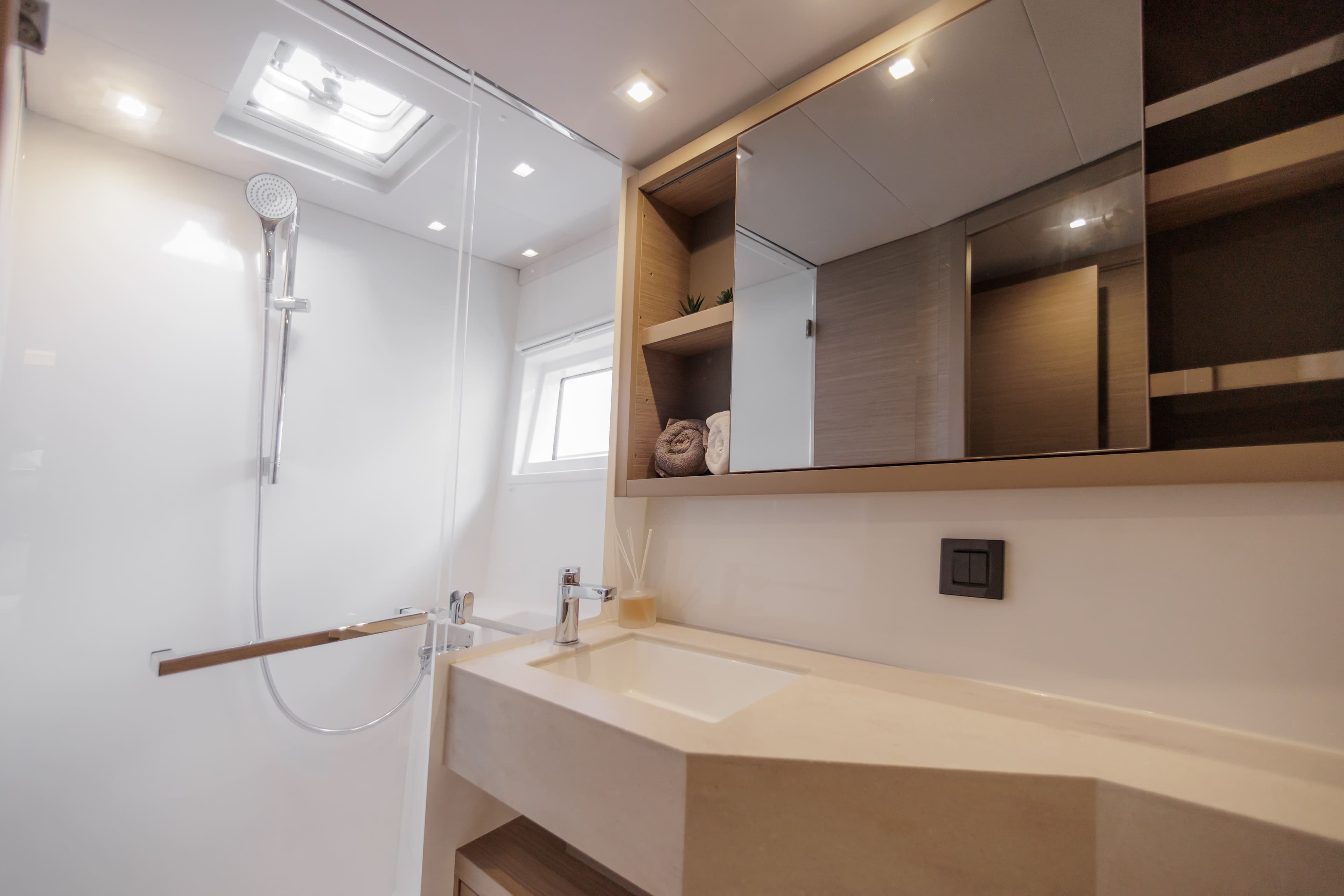 Lagoon 46  - photo 29